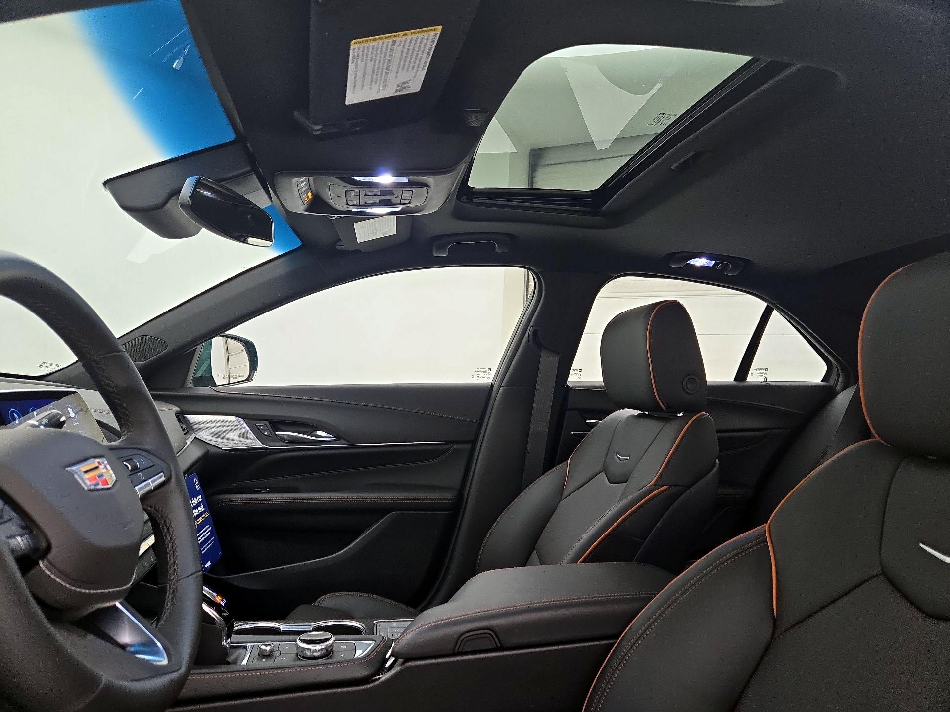 Thumbnail: 2025 Cadillac CT4 - 18