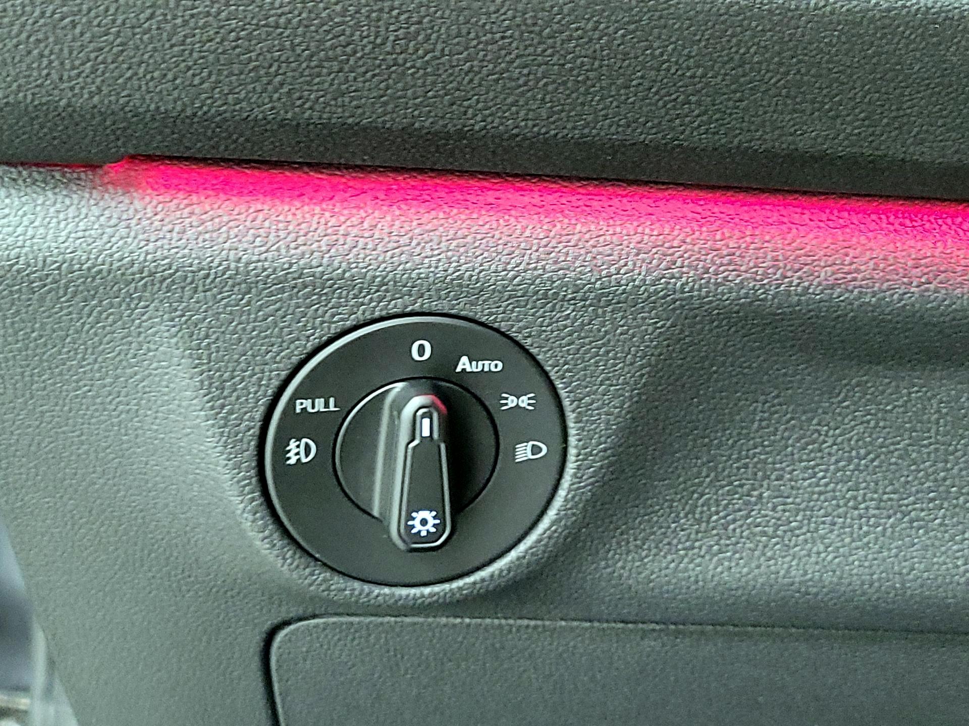 Thumbnail: 2019 Volkswagen Jetta - 13