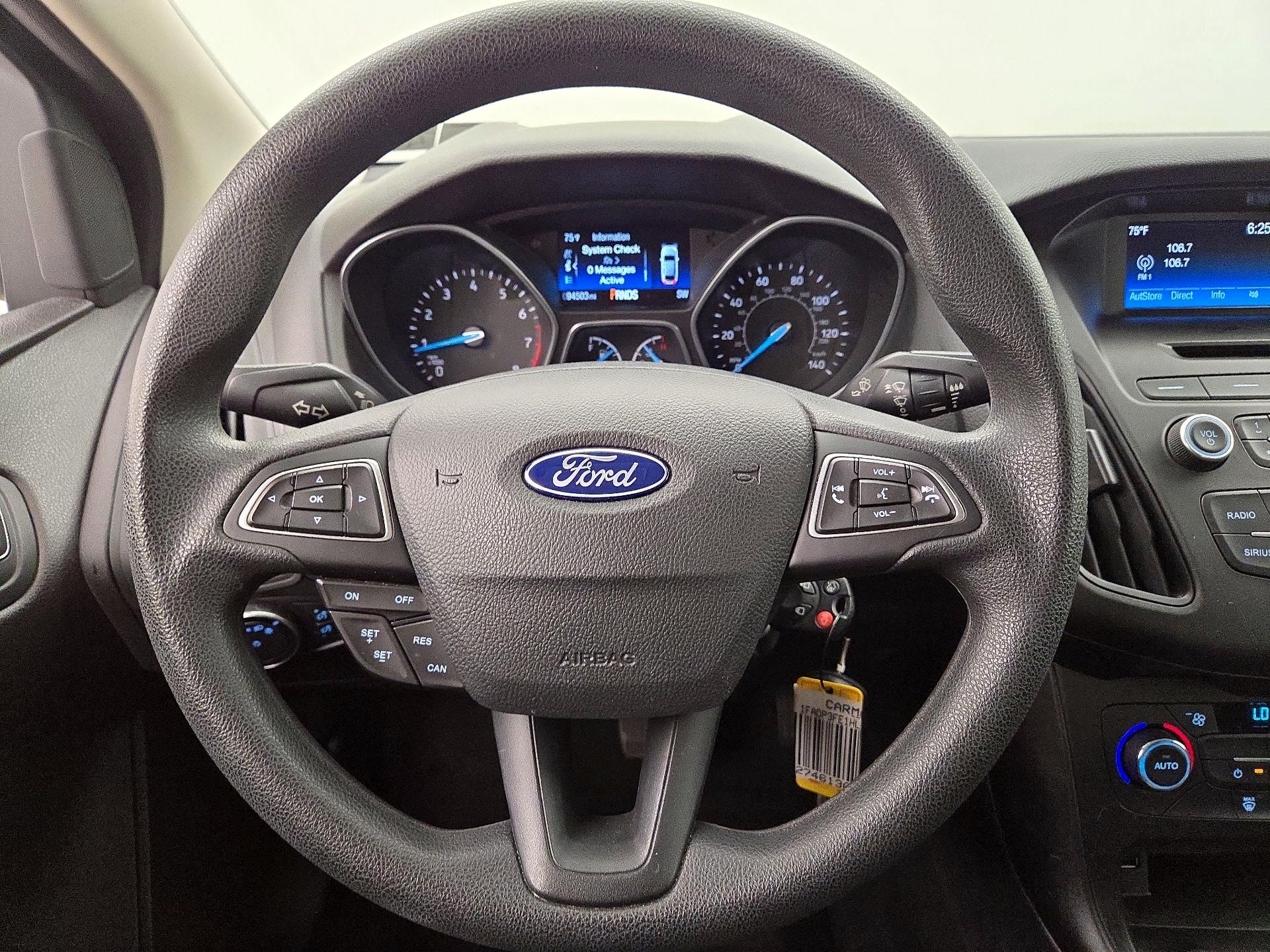 Thumbnail: 2017 Ford Focus - 10