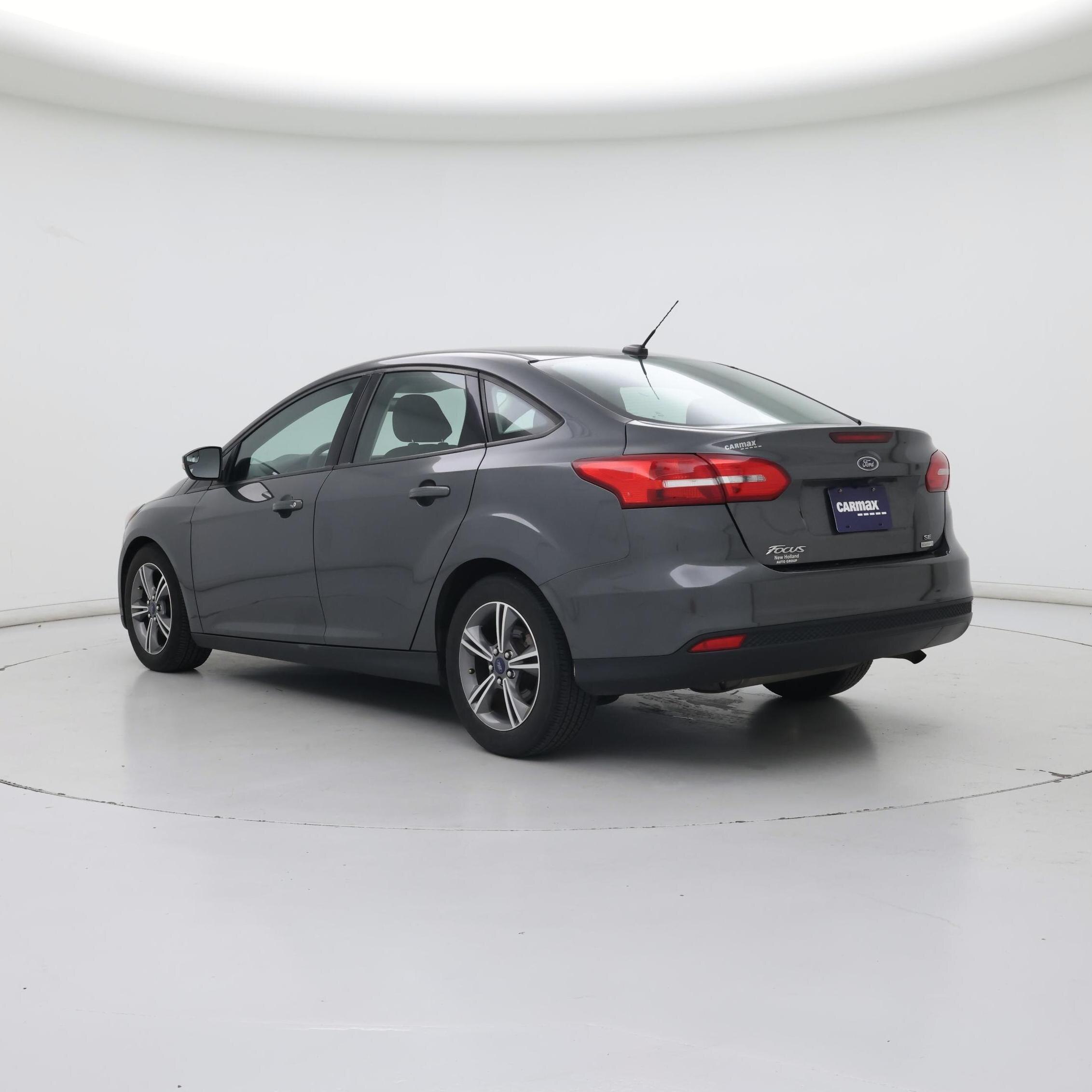 Thumbnail: 2017 Ford Focus - 2