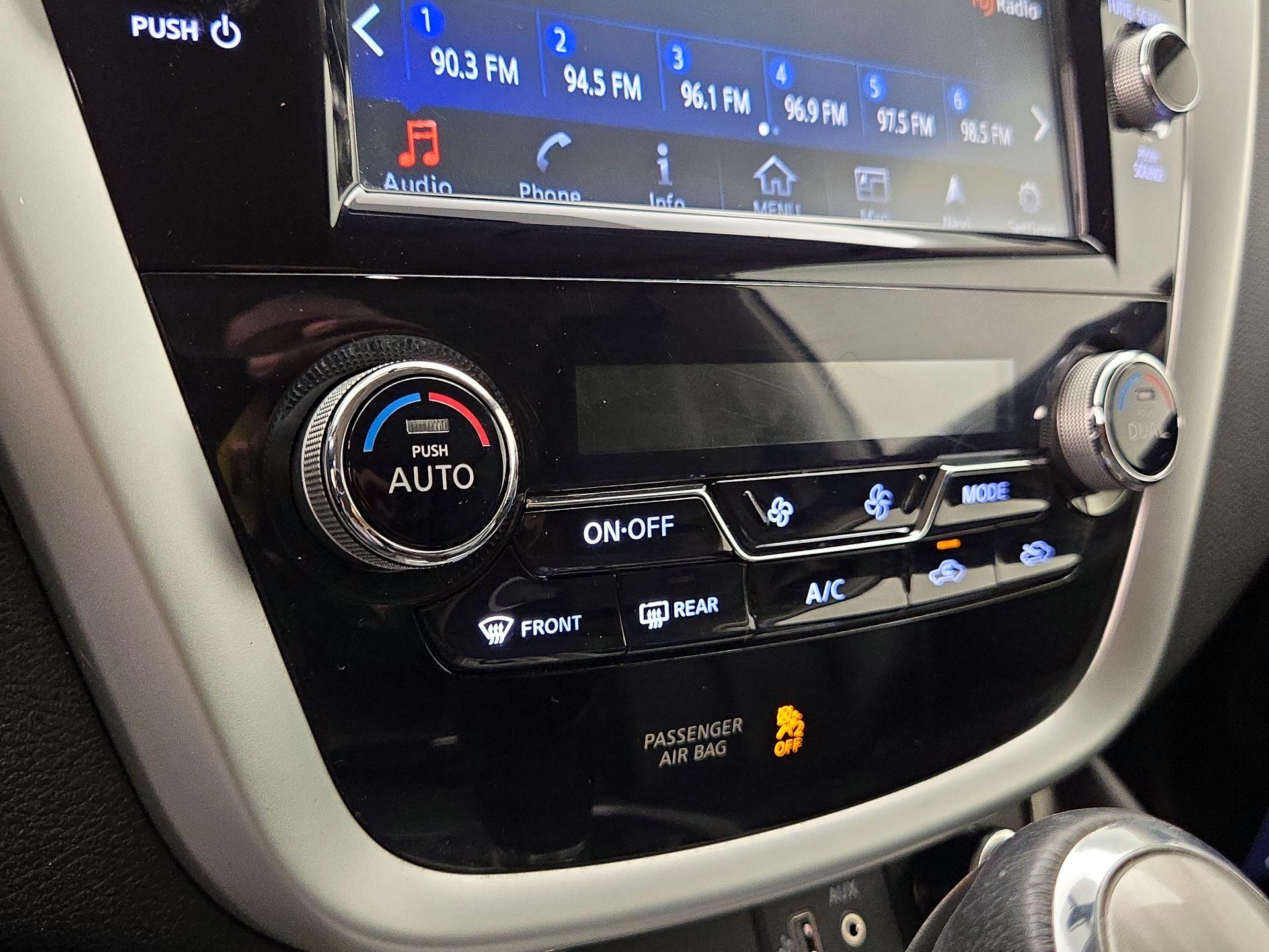 Thumbnail: 2018 Nissan Murano - 16