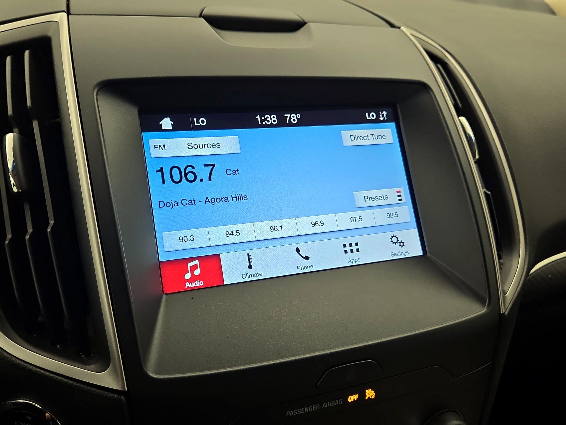 Thumbnail: 2019 Ford Edge - 15