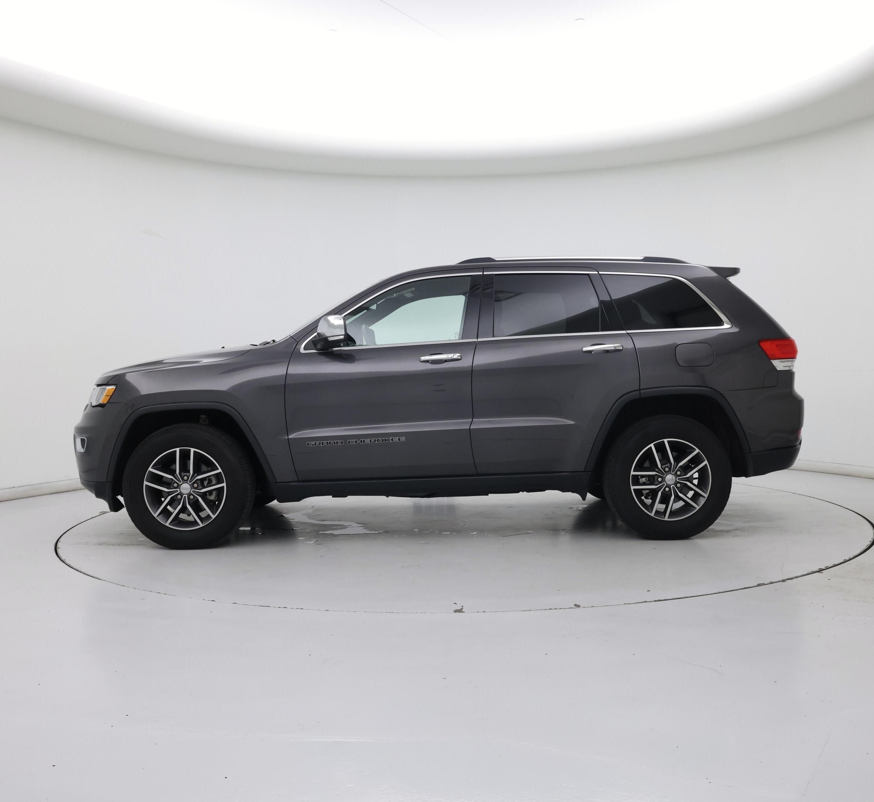Thumbnail: 2017 Jeep Grand Cherokee - 3