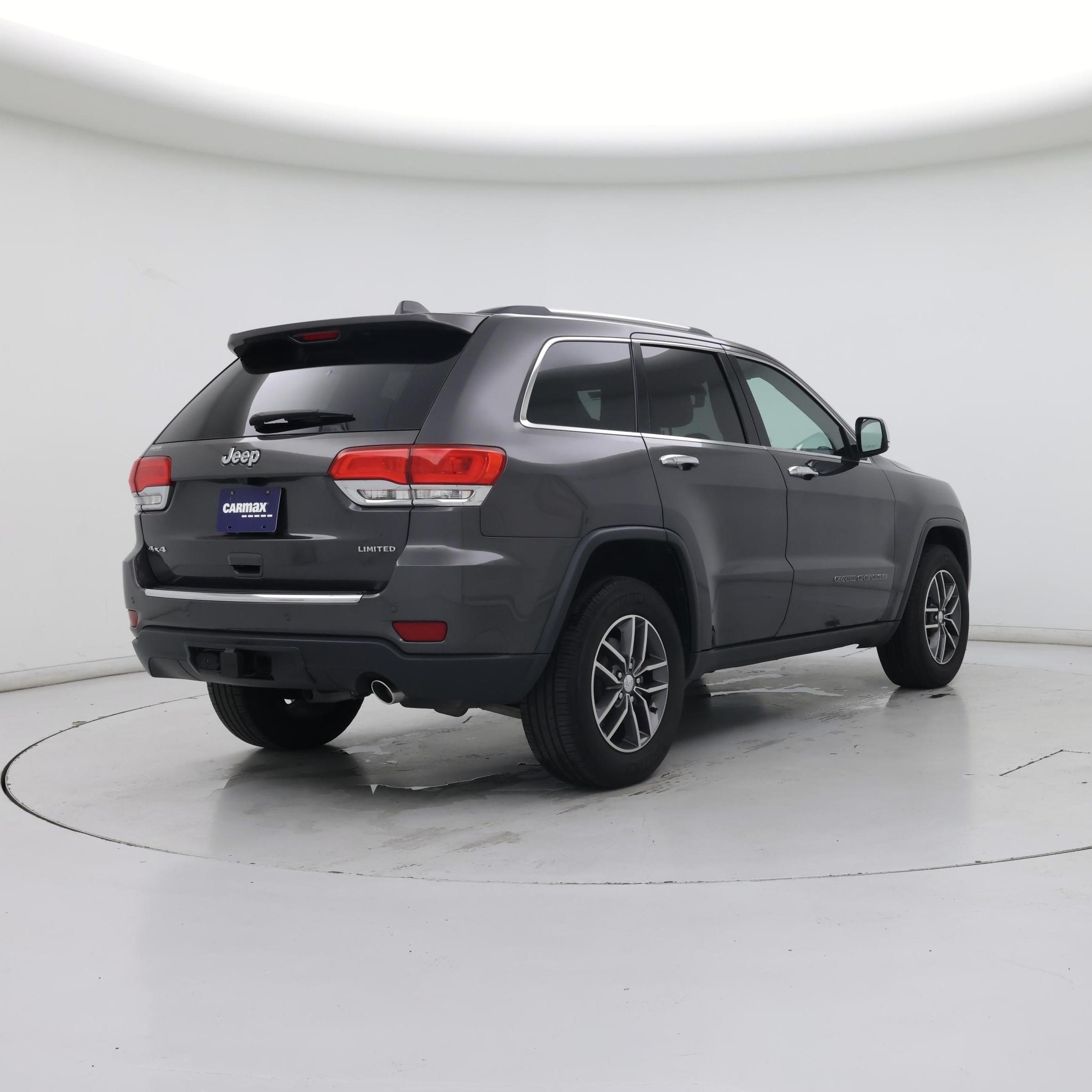Thumbnail: 2017 Jeep Grand Cherokee - 8