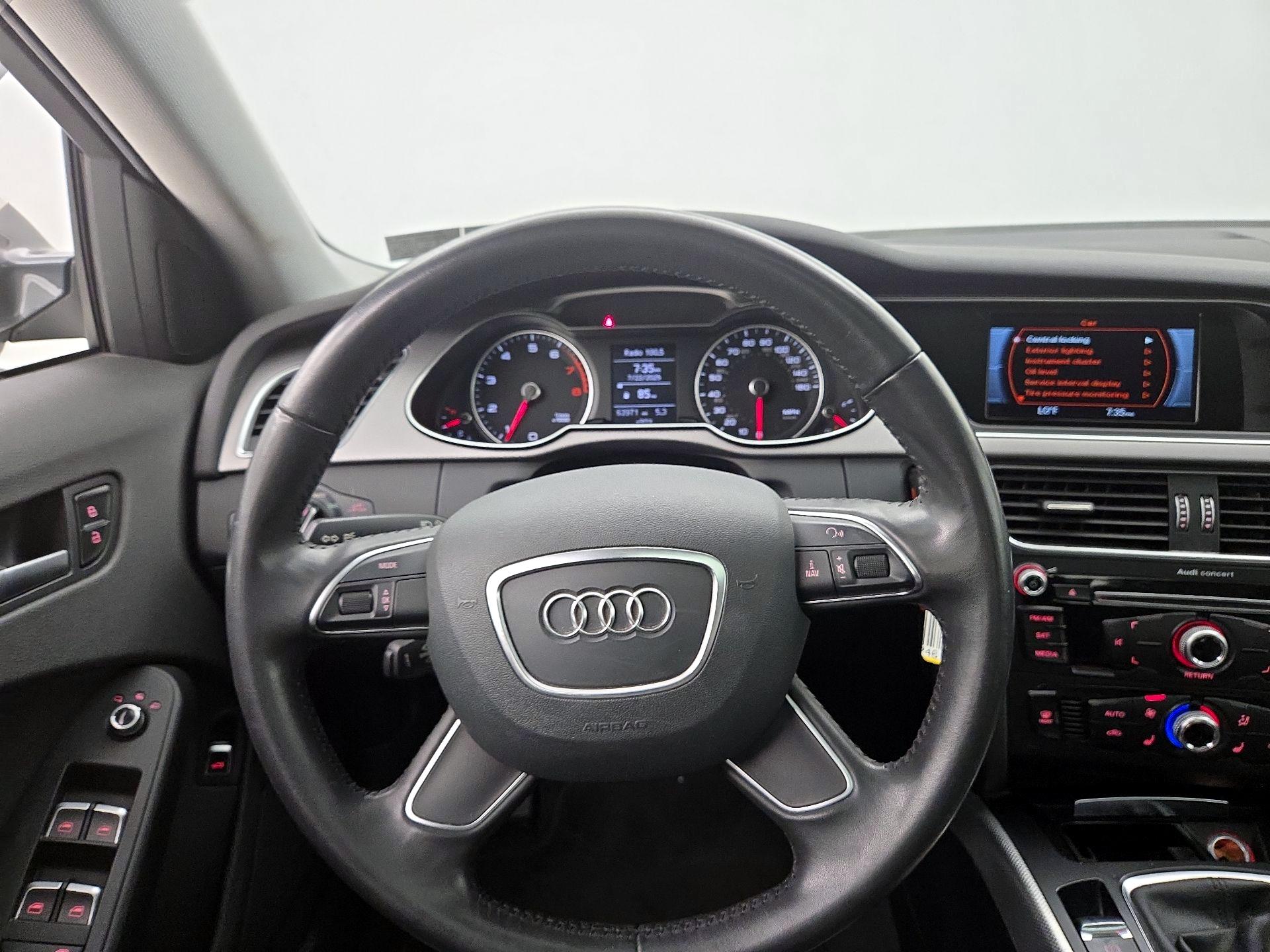 Thumbnail: 2014 Audi A4 - 10