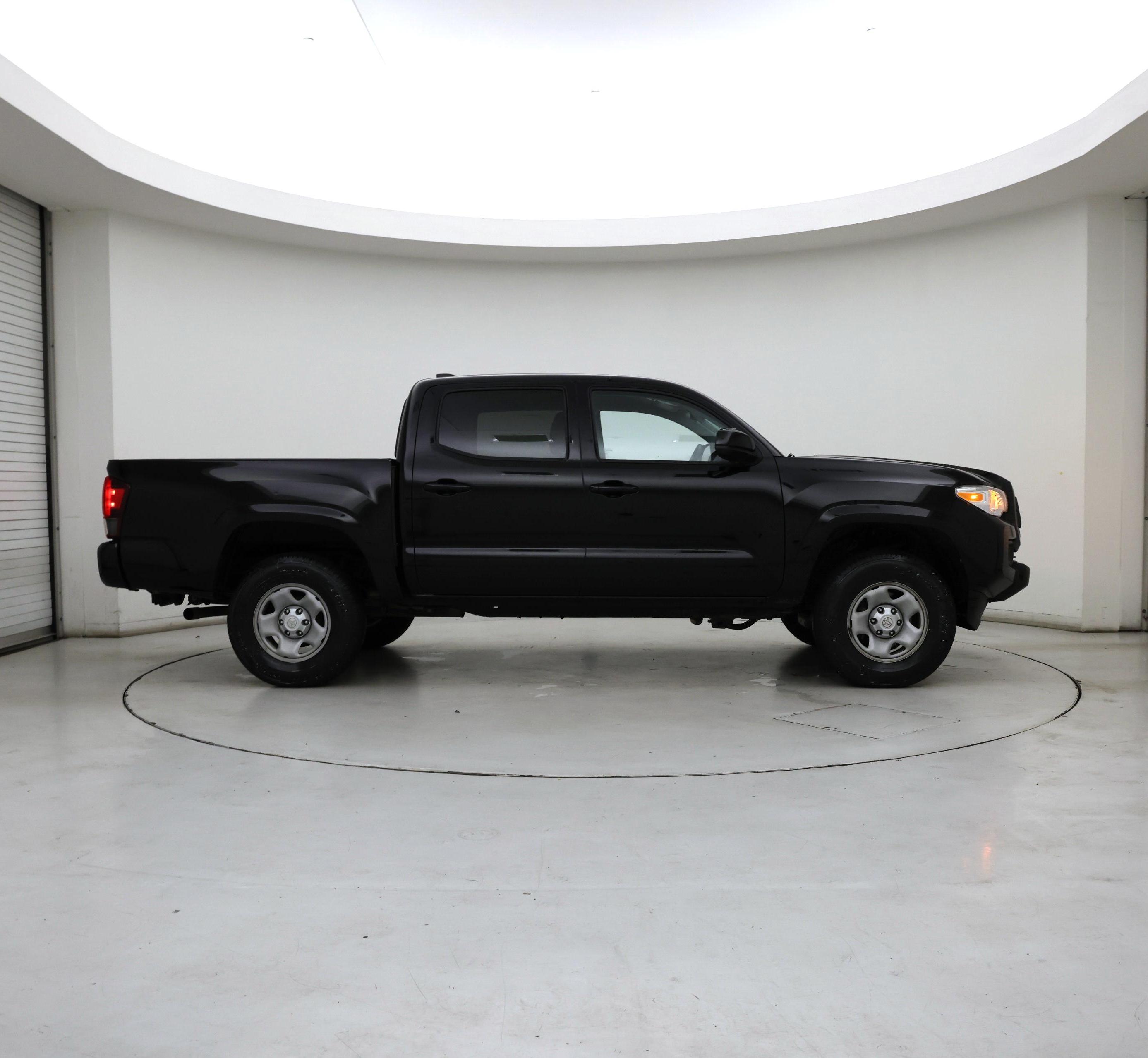 Thumbnail: 2022 Toyota Tacoma - 7
