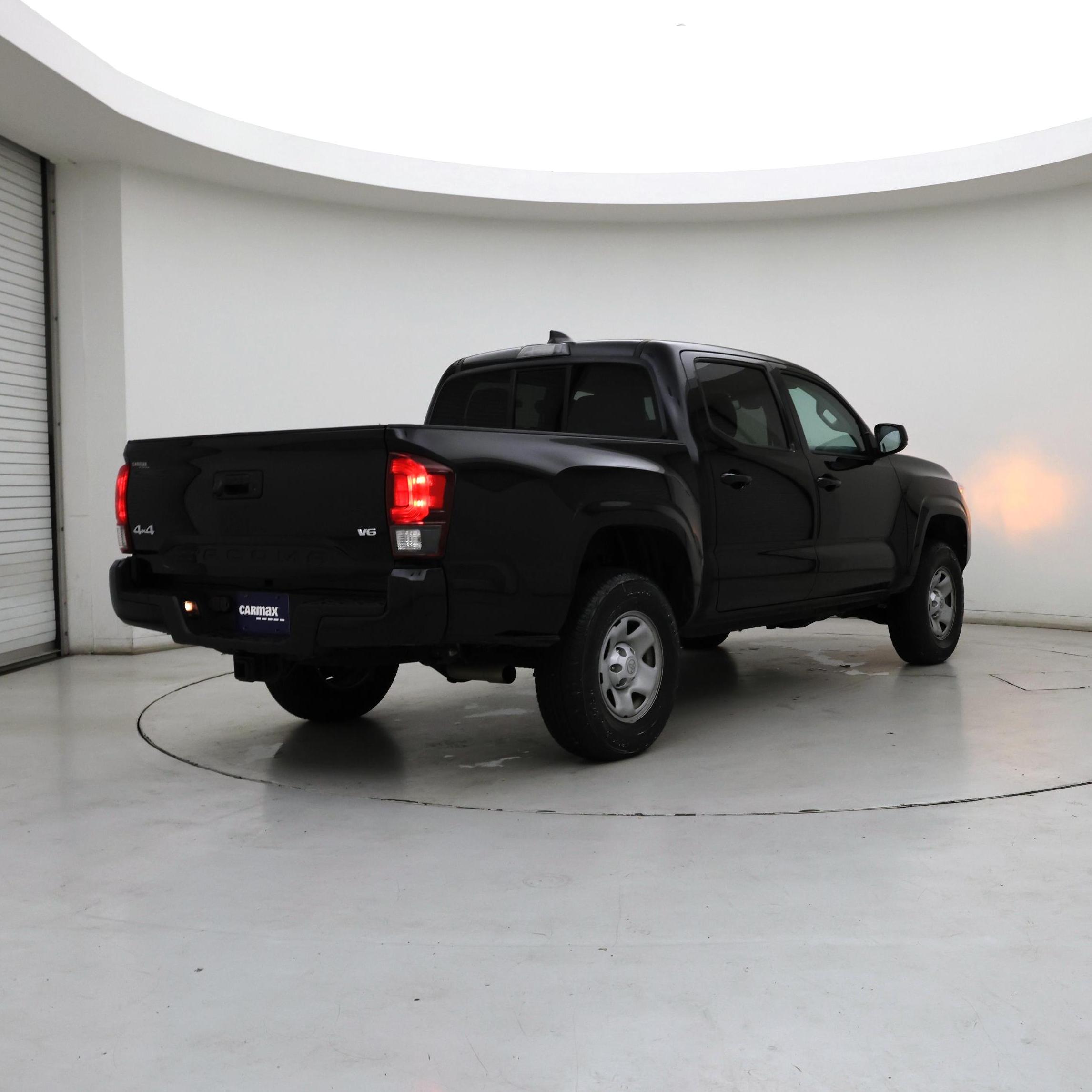 Thumbnail: 2022 Toyota Tacoma - 8