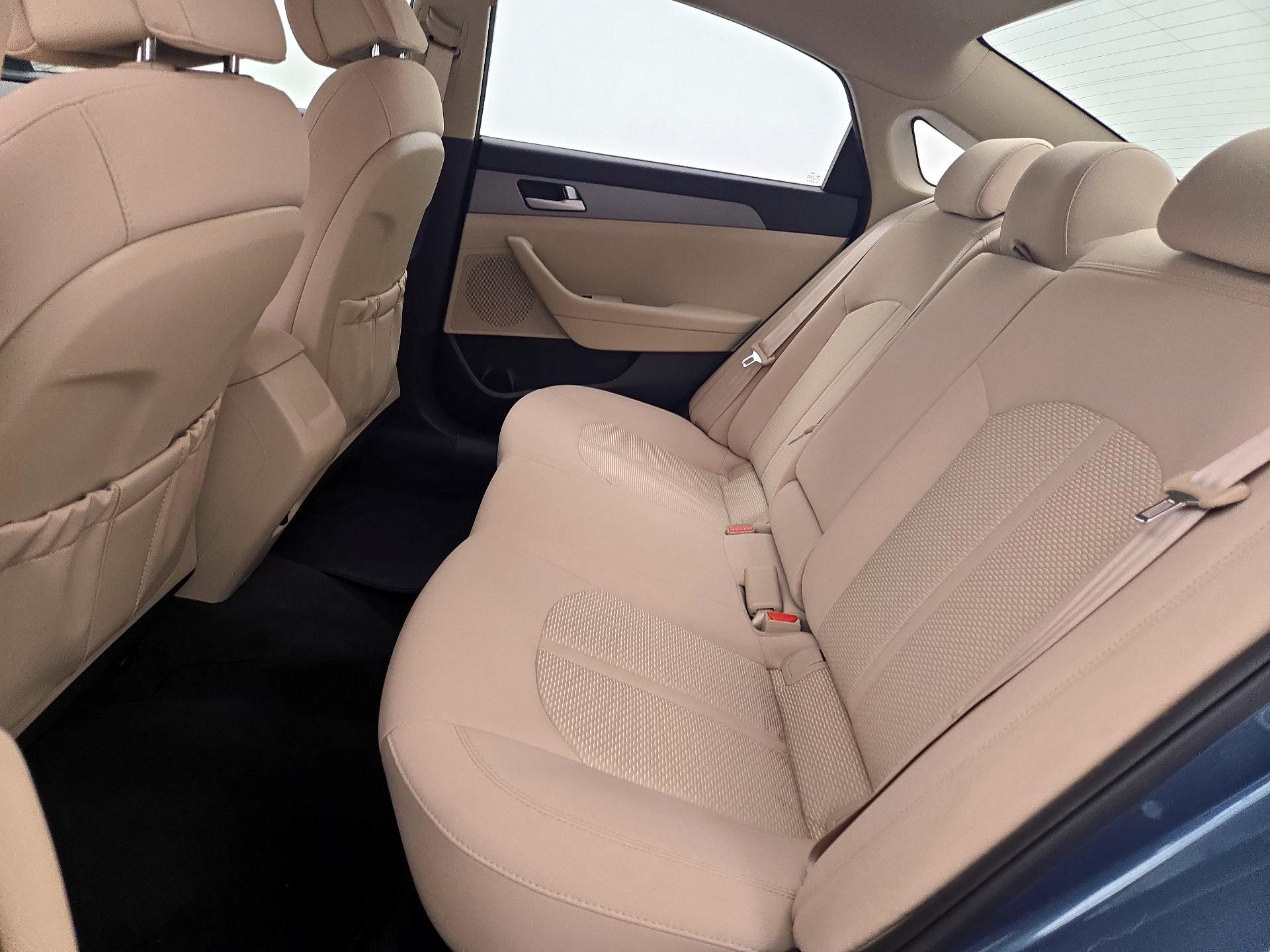 Thumbnail: 2016 Hyundai Sonata - 19