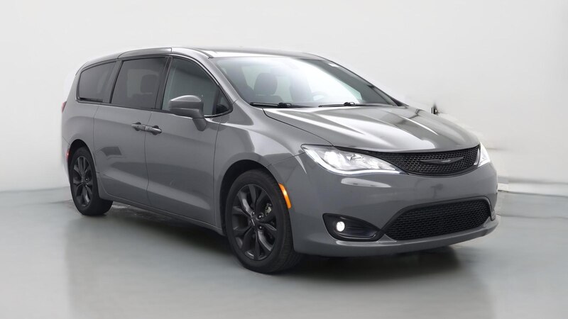 2020 Chrysler Pacifica Touring Hero Image