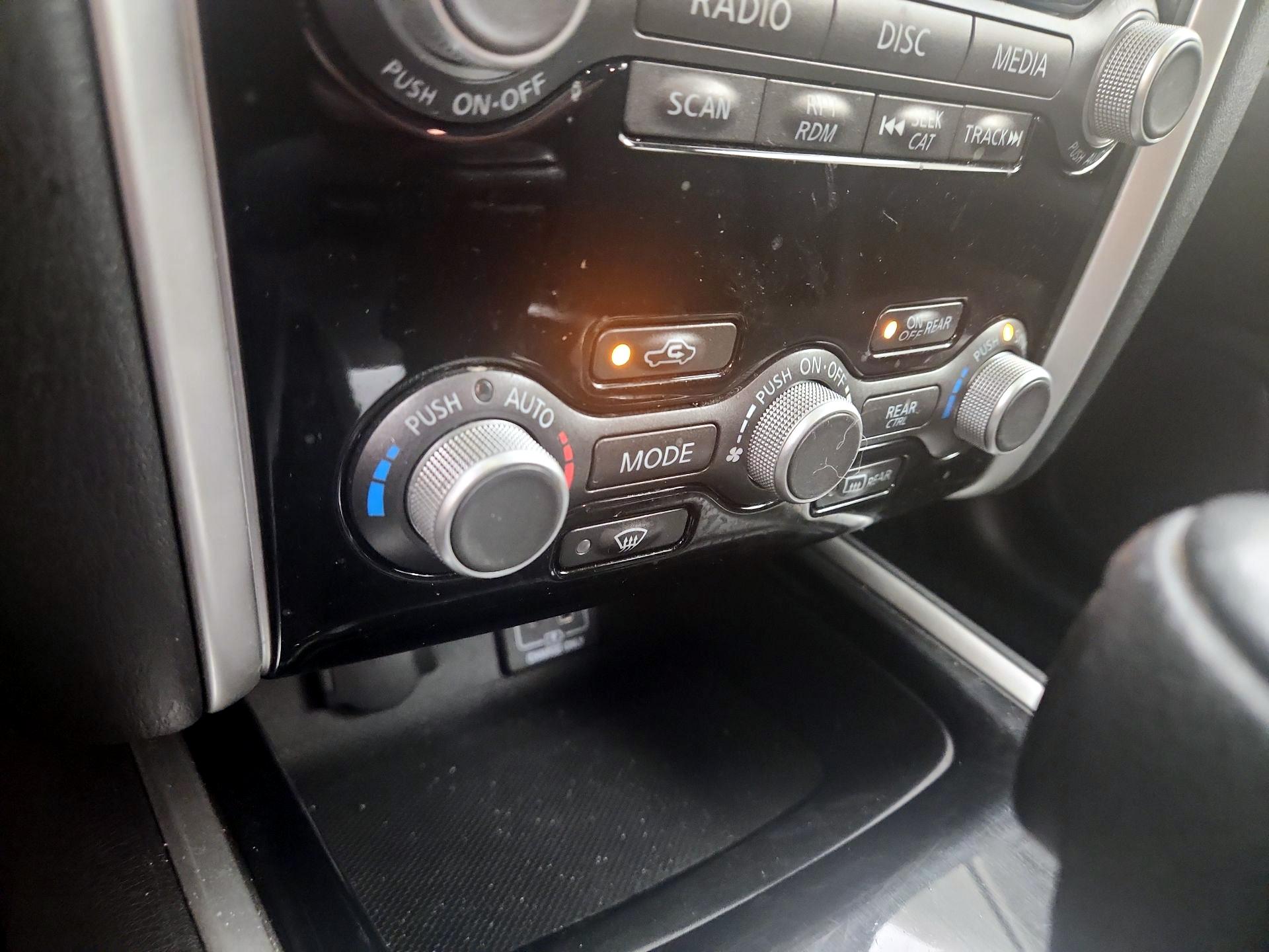 Thumbnail: 2020 Nissan Pathfinder - 16