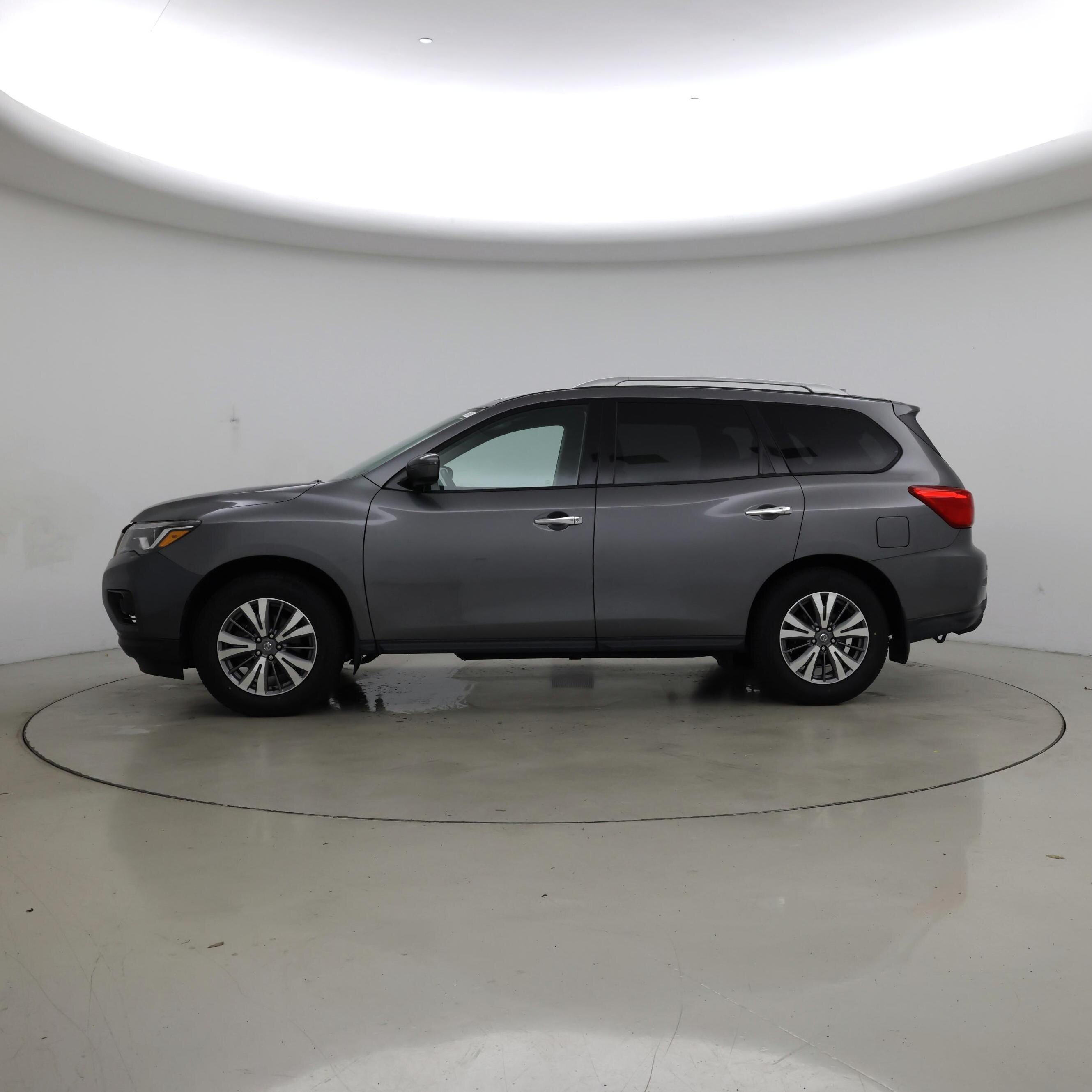 Thumbnail: 2020 Nissan Pathfinder - 3