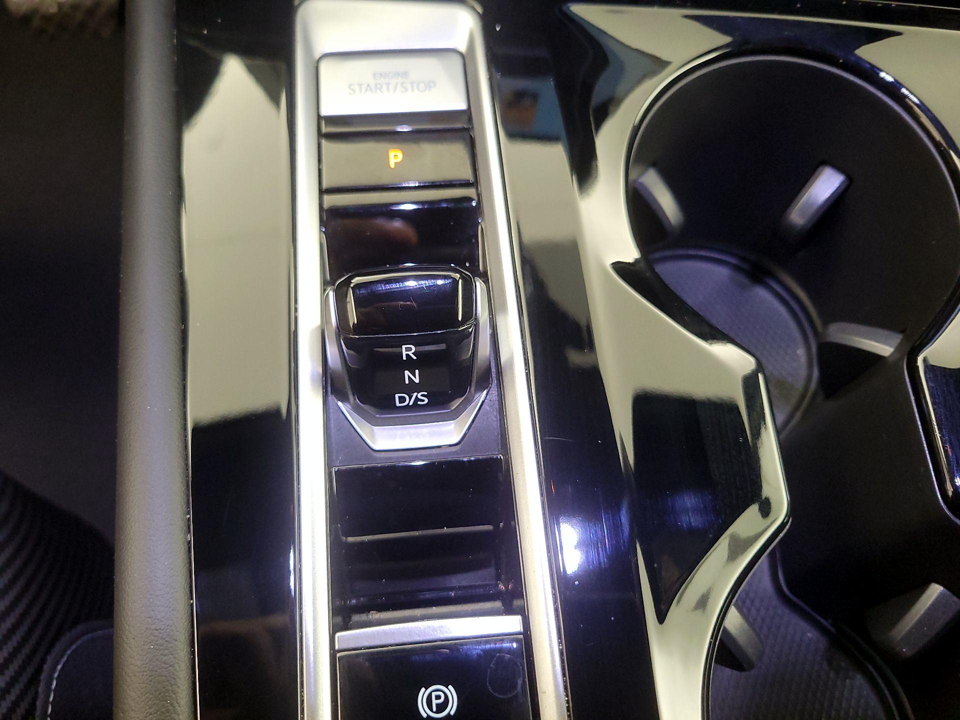 Thumbnail: 2024 Volkswagen Atlas - 17