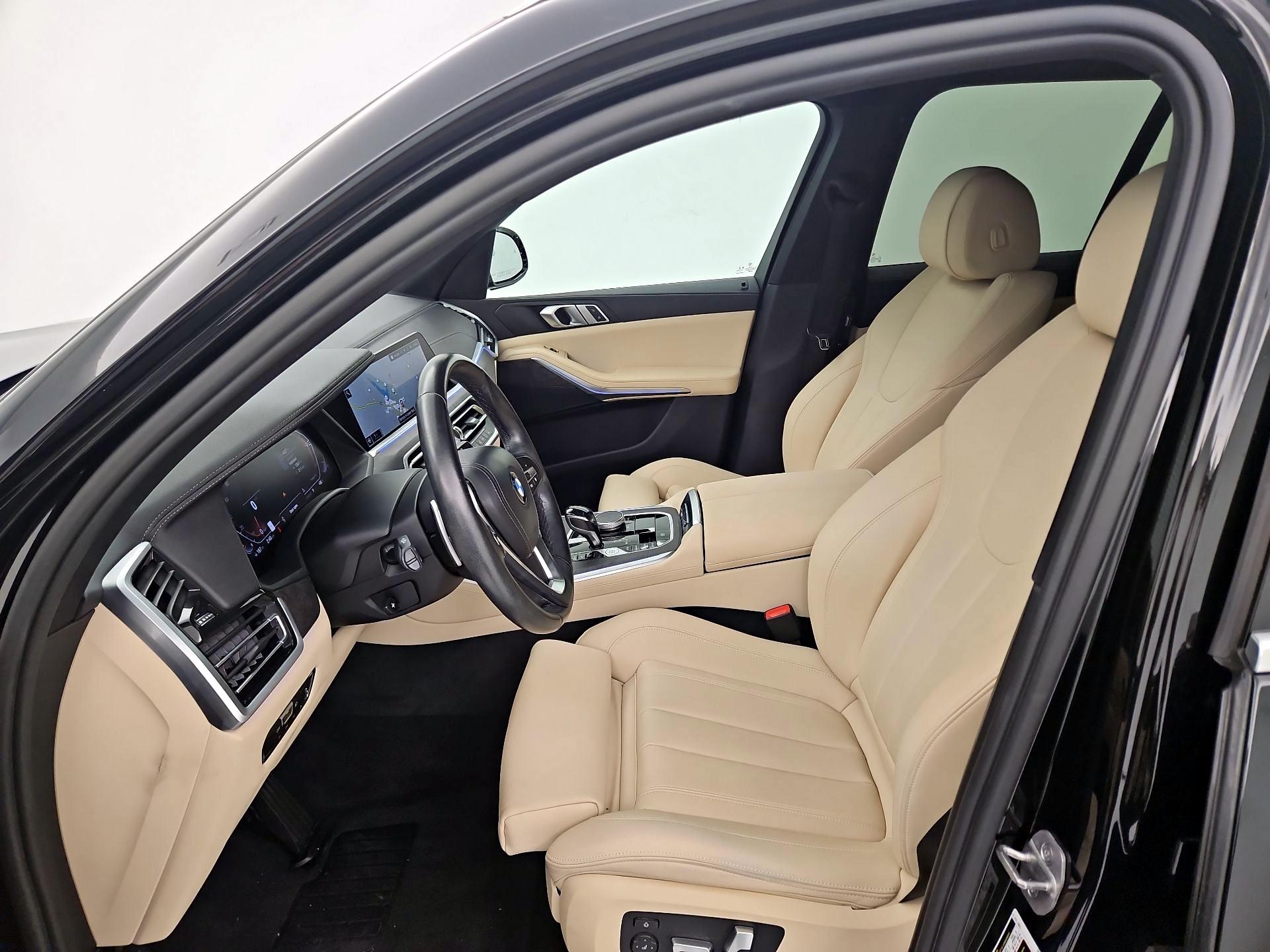 Thumbnail: 2022 BMW X5 - 11