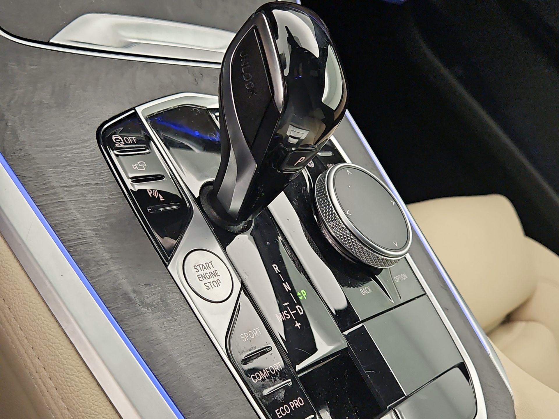 Thumbnail: 2022 BMW X5 - 18