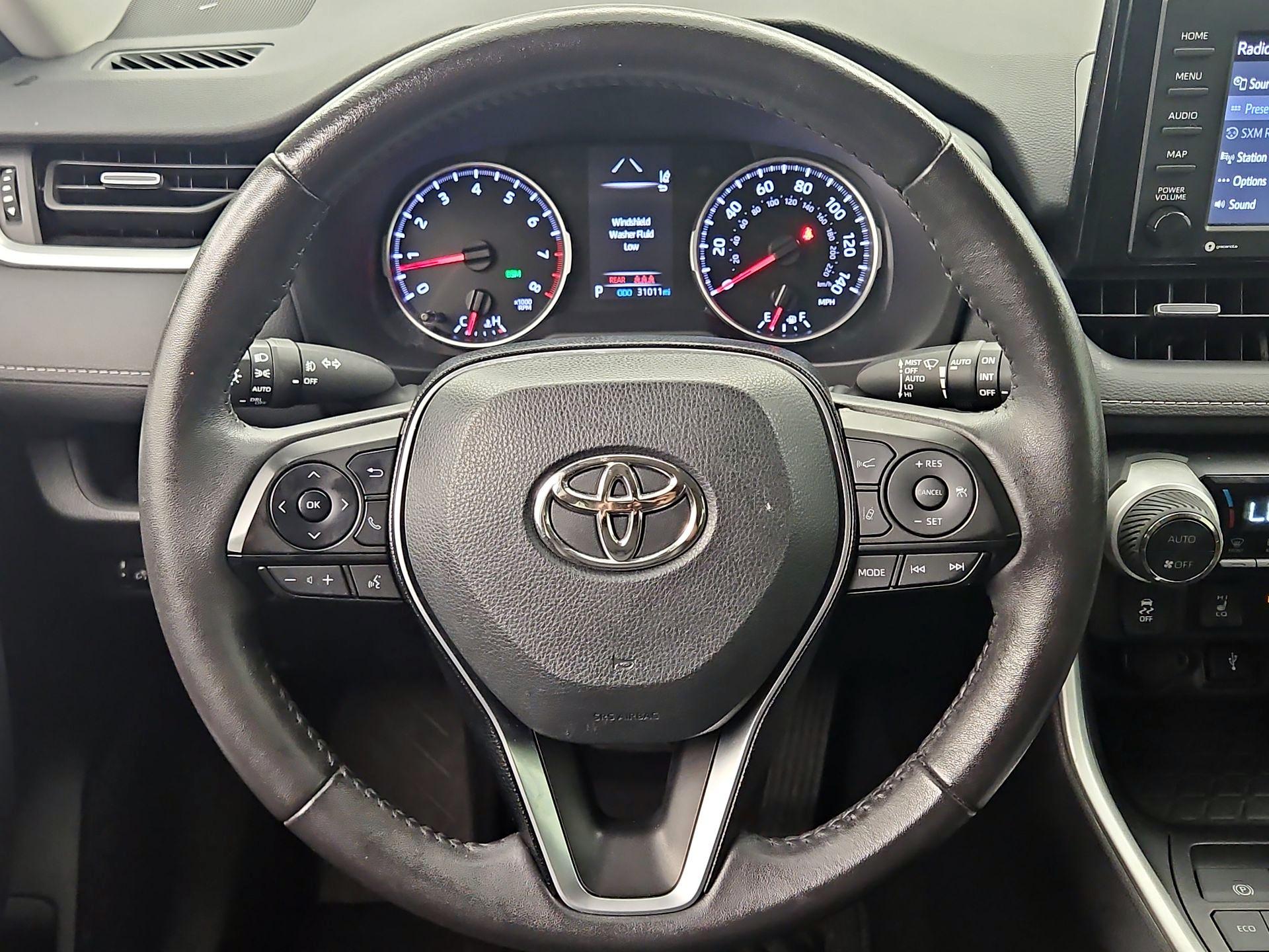 Thumbnail: 2021 Toyota RAV4 - 10