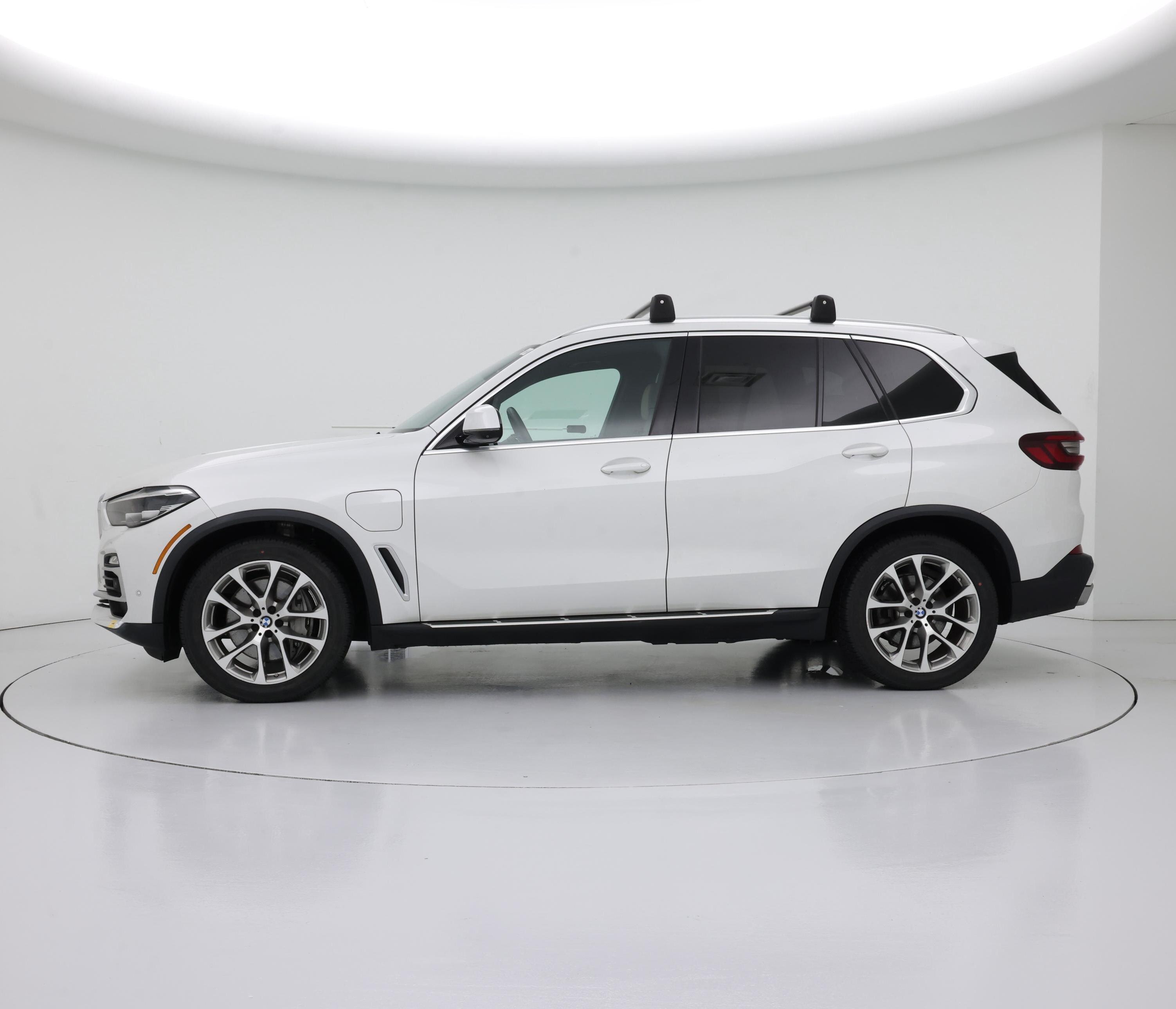 Thumbnail: 2021 BMW X5 - 3