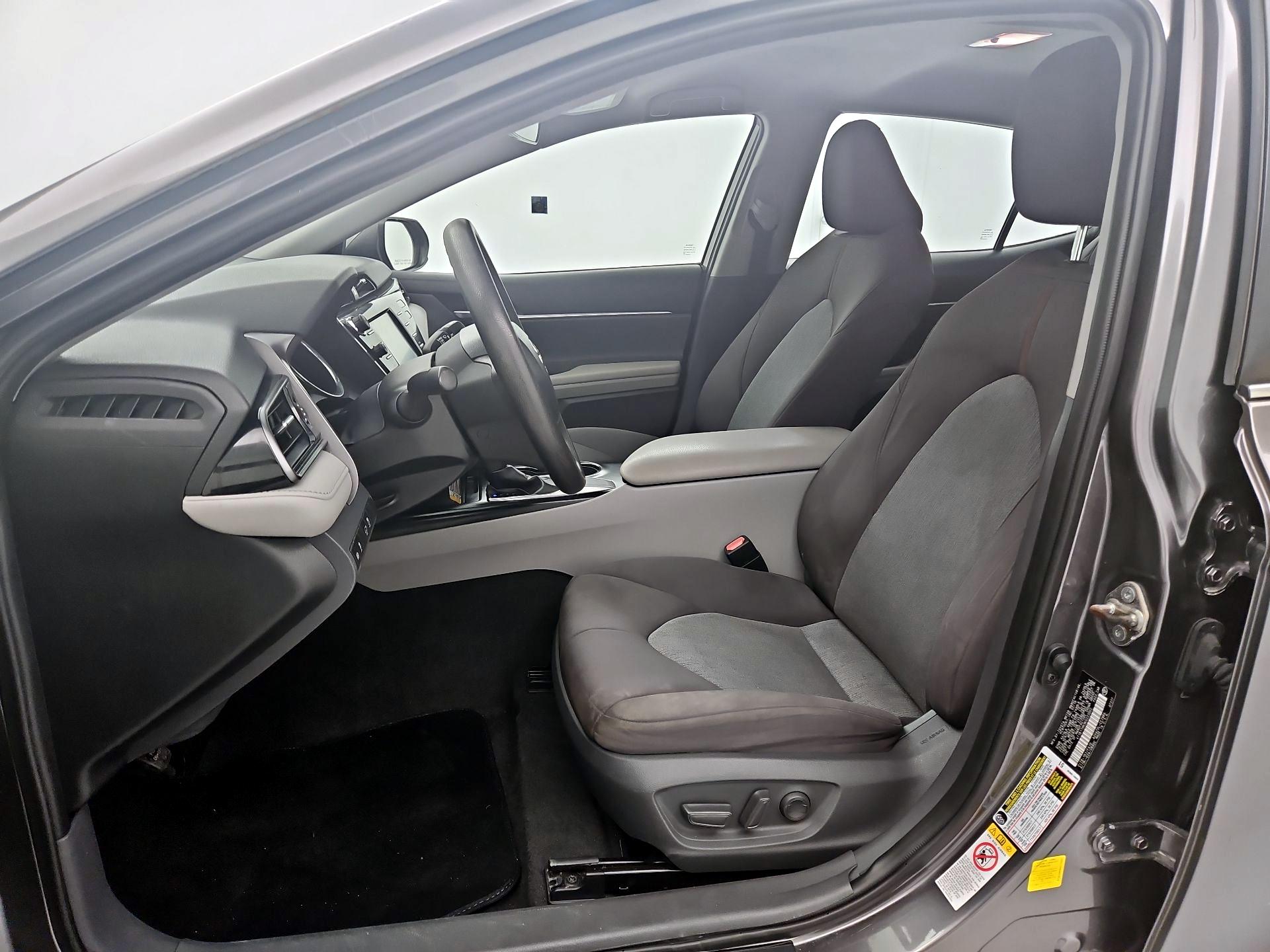 Thumbnail: 2019 Toyota Camry - 11