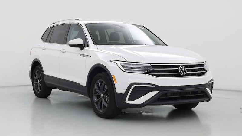 2022 Volkswagen Tiguan SE Hero Image
