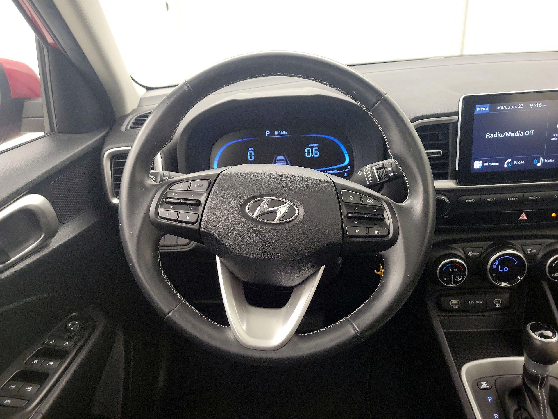 Thumbnail: 2023 Hyundai Venue - 10