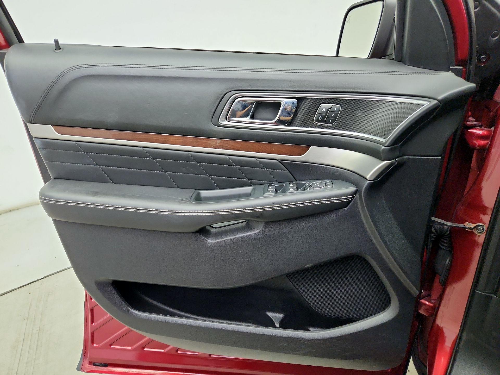 Thumbnail: 2018 Ford Explorer - 12
