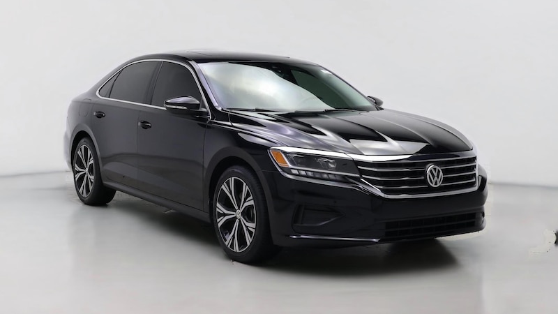 2021 Volkswagen Passat SE Hero Image
