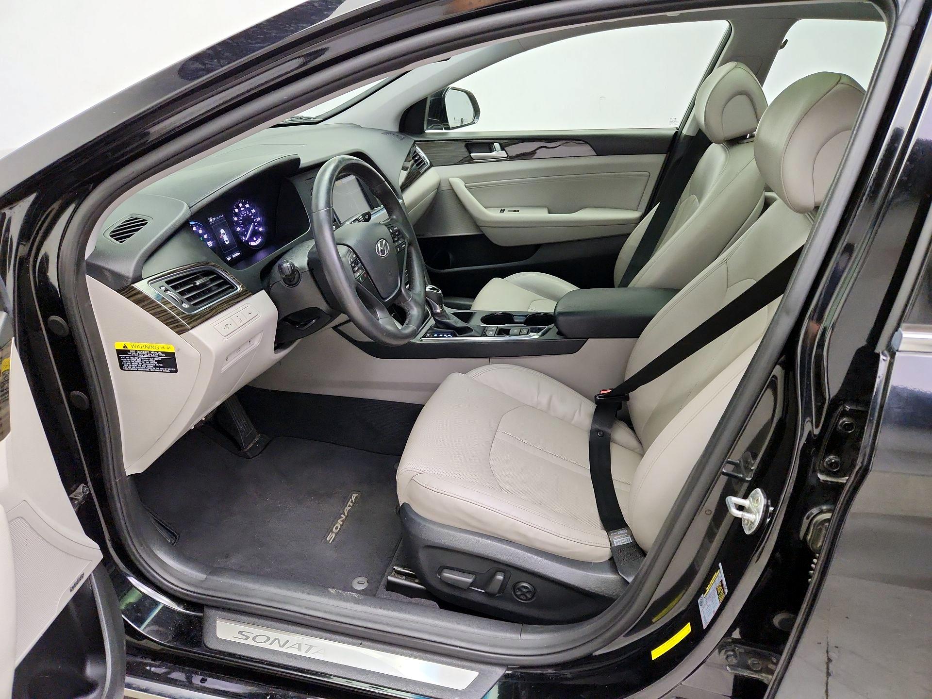 Thumbnail: 2017 Hyundai Sonata - 11