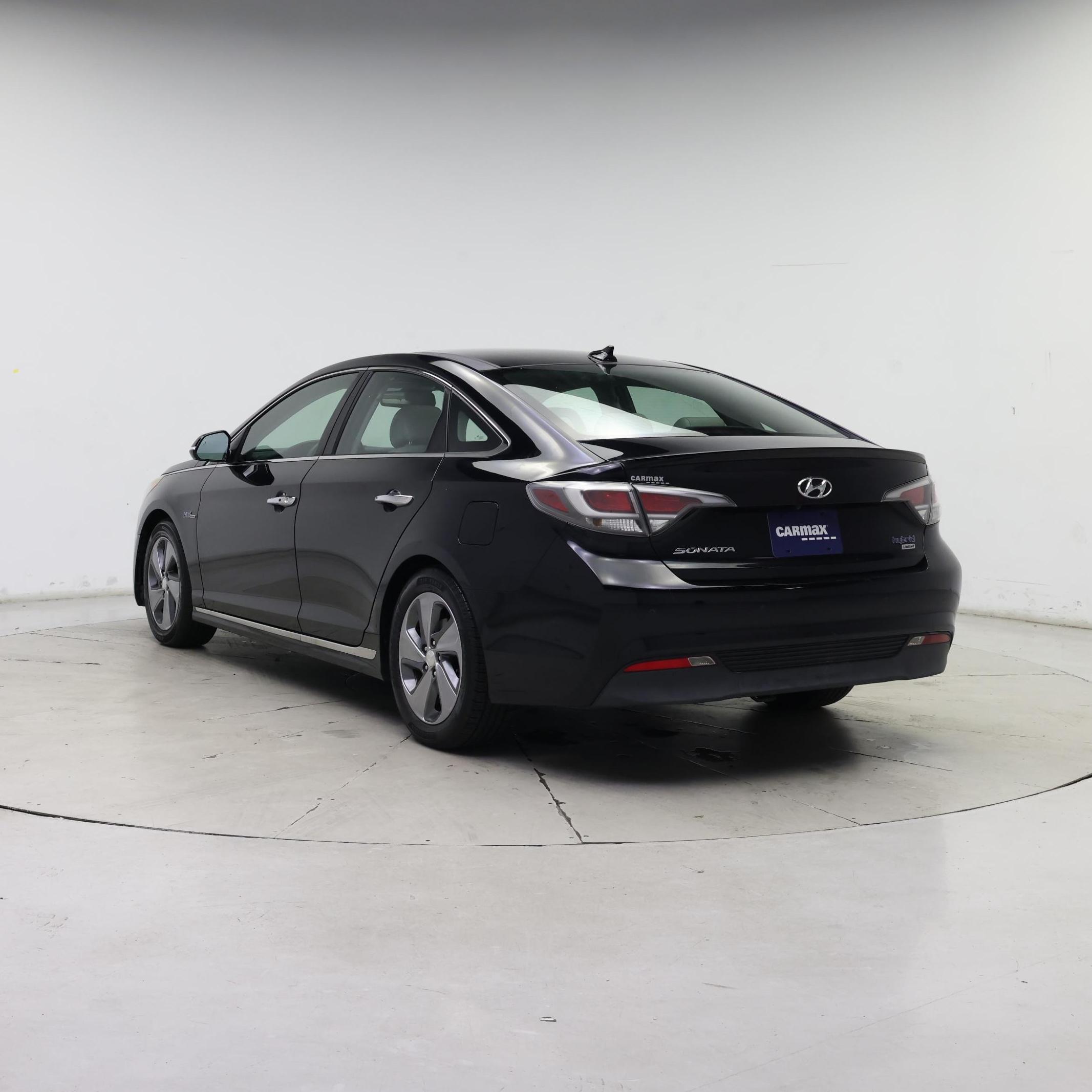 Thumbnail: 2017 Hyundai Sonata - 2