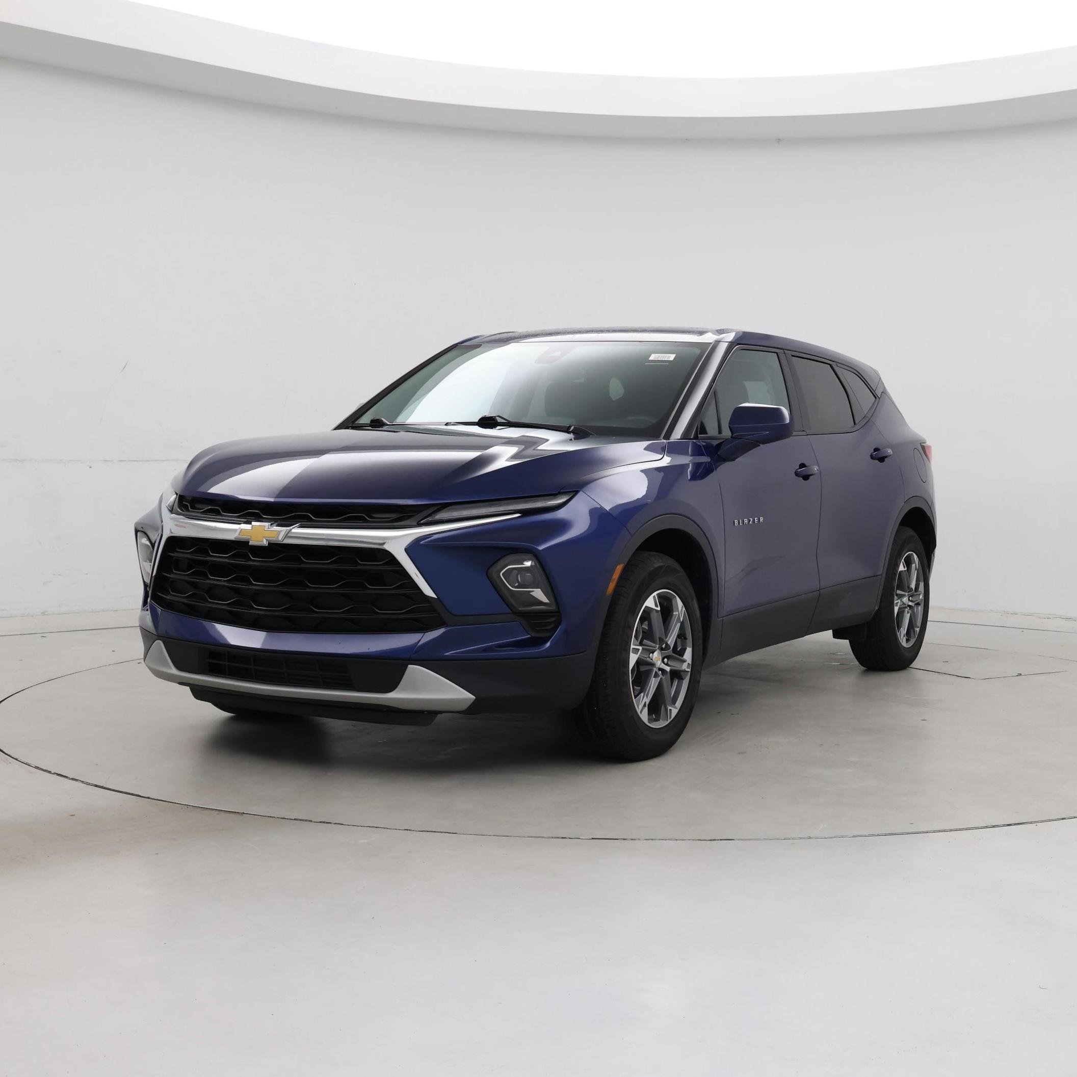Thumbnail: 2023 Chevrolet Blazer - 4