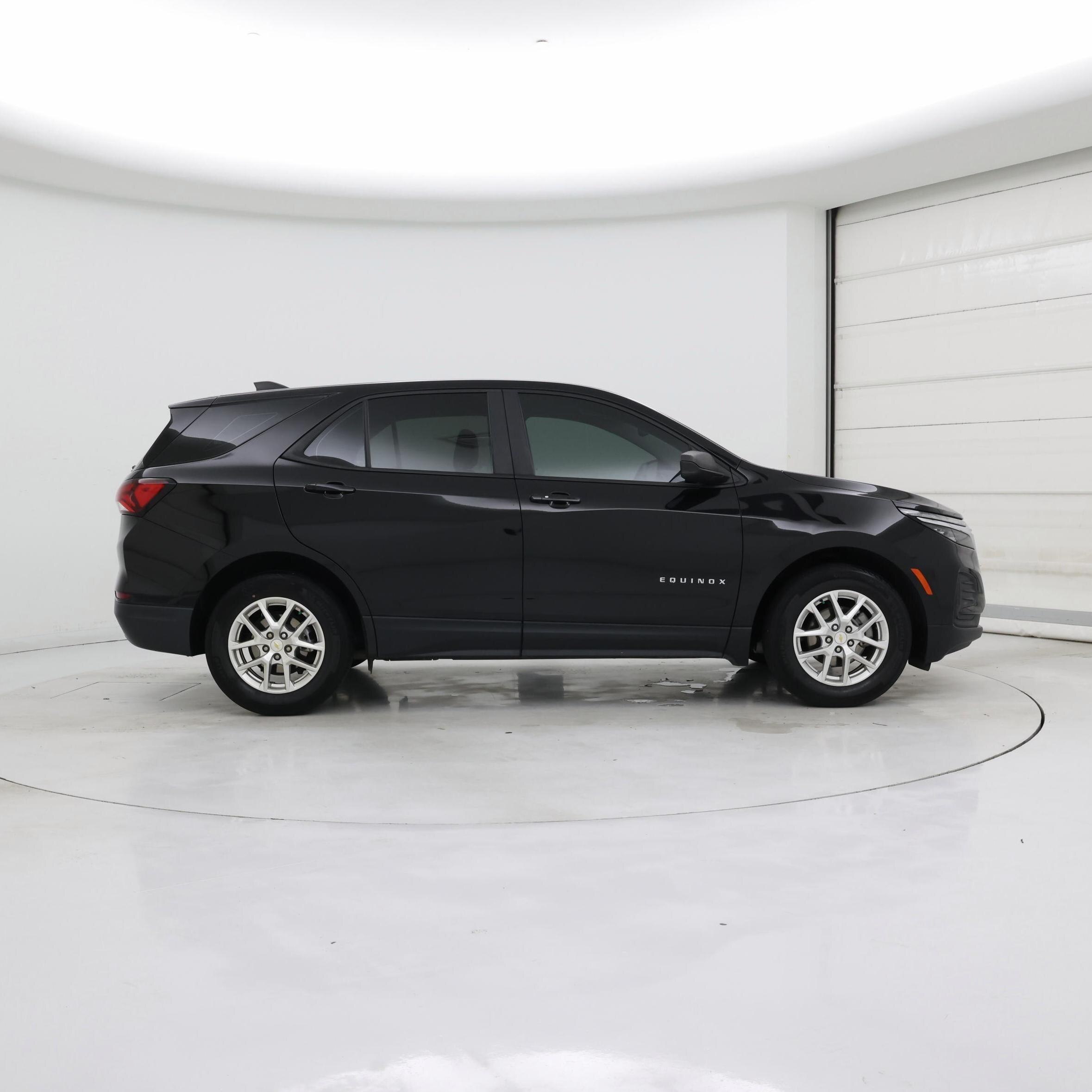 Thumbnail: 2022 Chevrolet Equinox - 7
