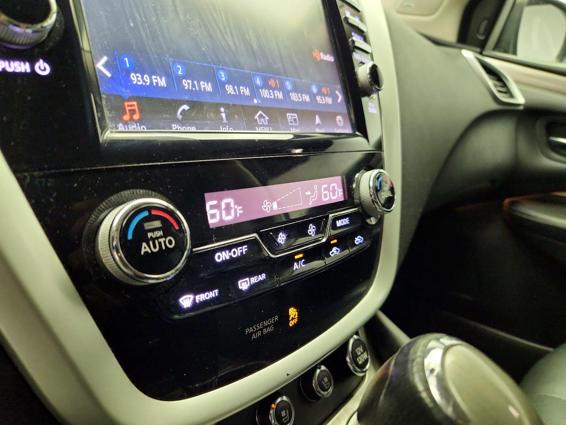 Thumbnail: 2017 Nissan Murano - 17