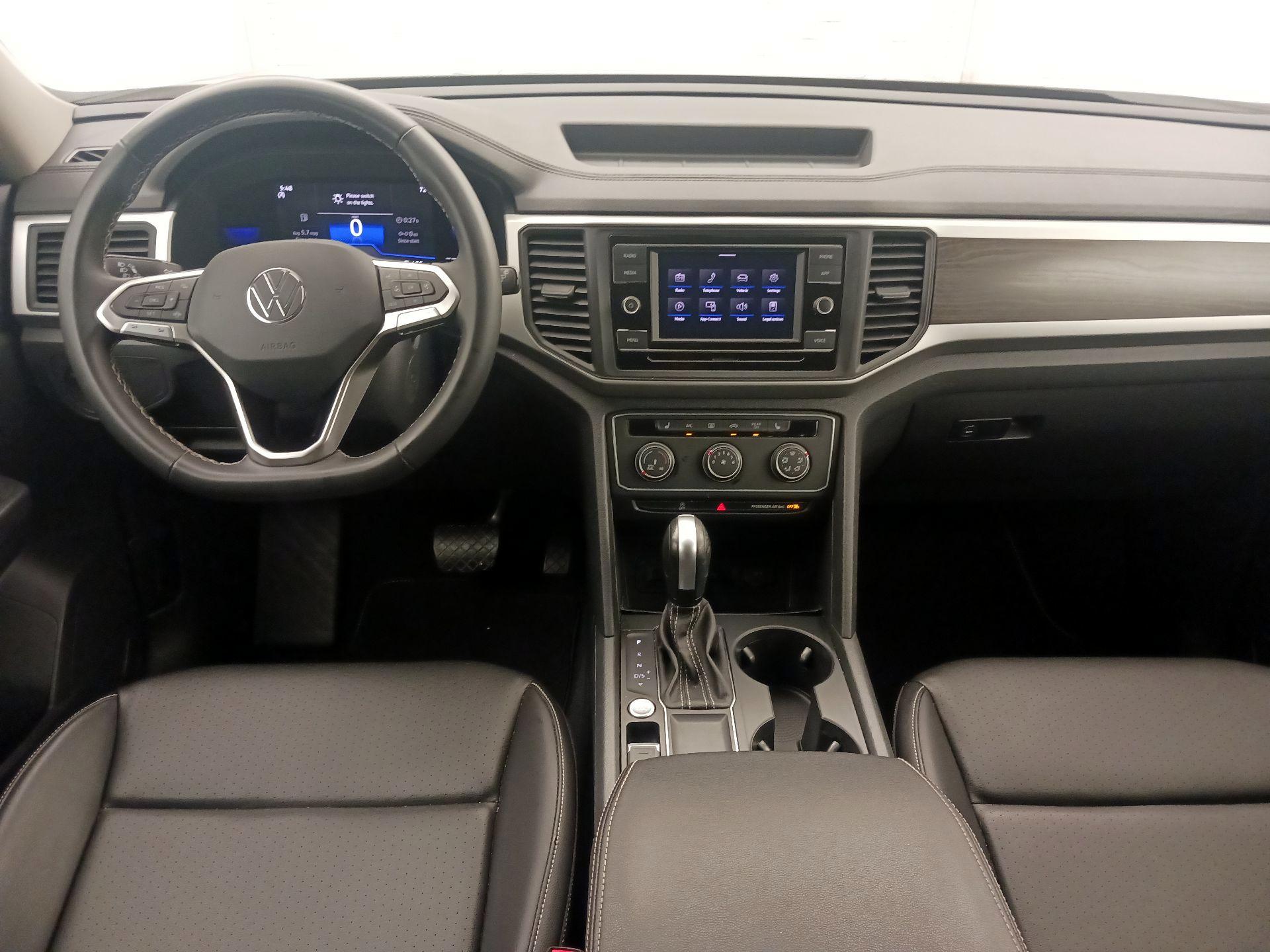 Thumbnail: 2023 Volkswagen Atlas - 9