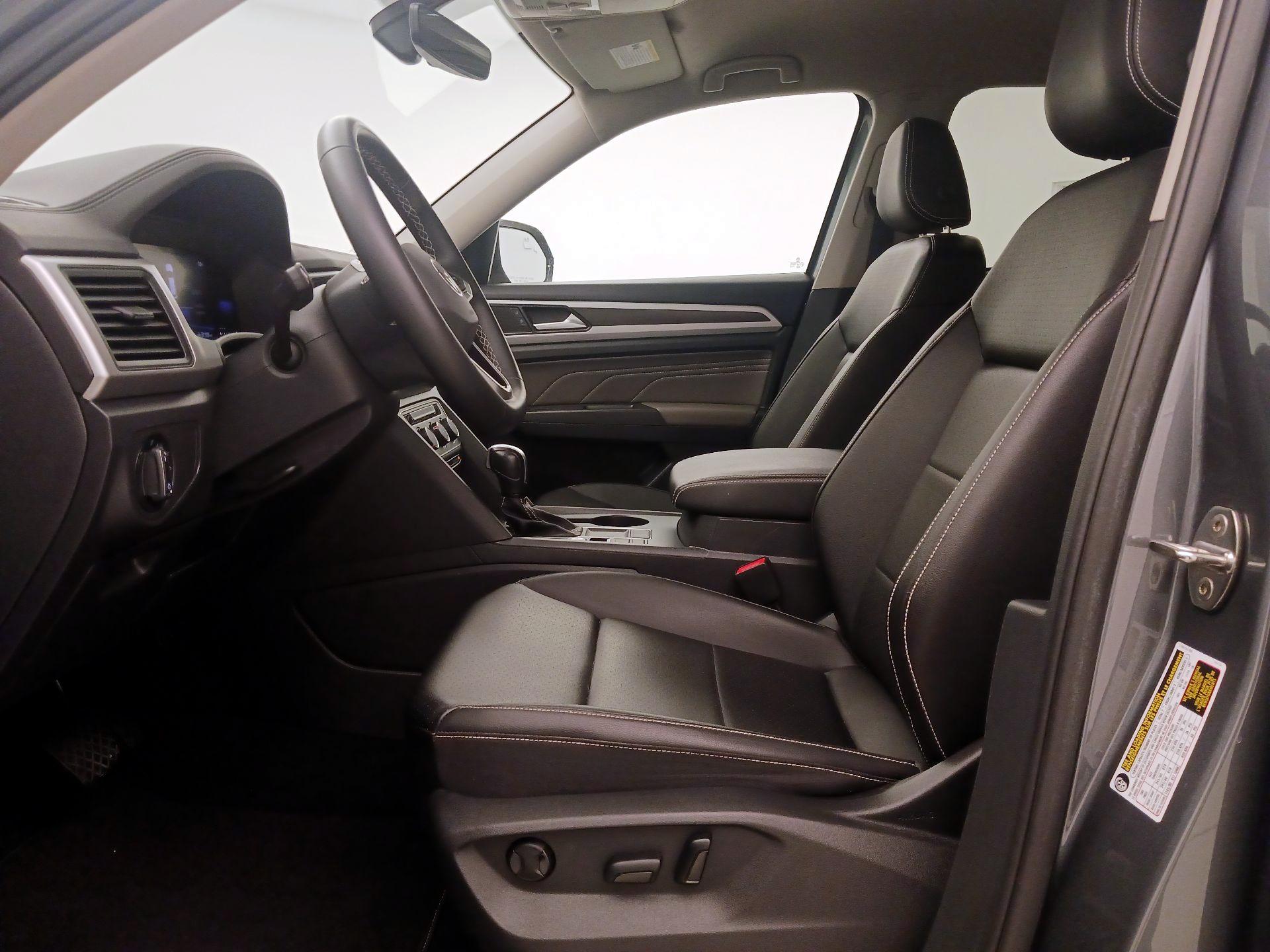 Thumbnail: 2023 Volkswagen Atlas - 11