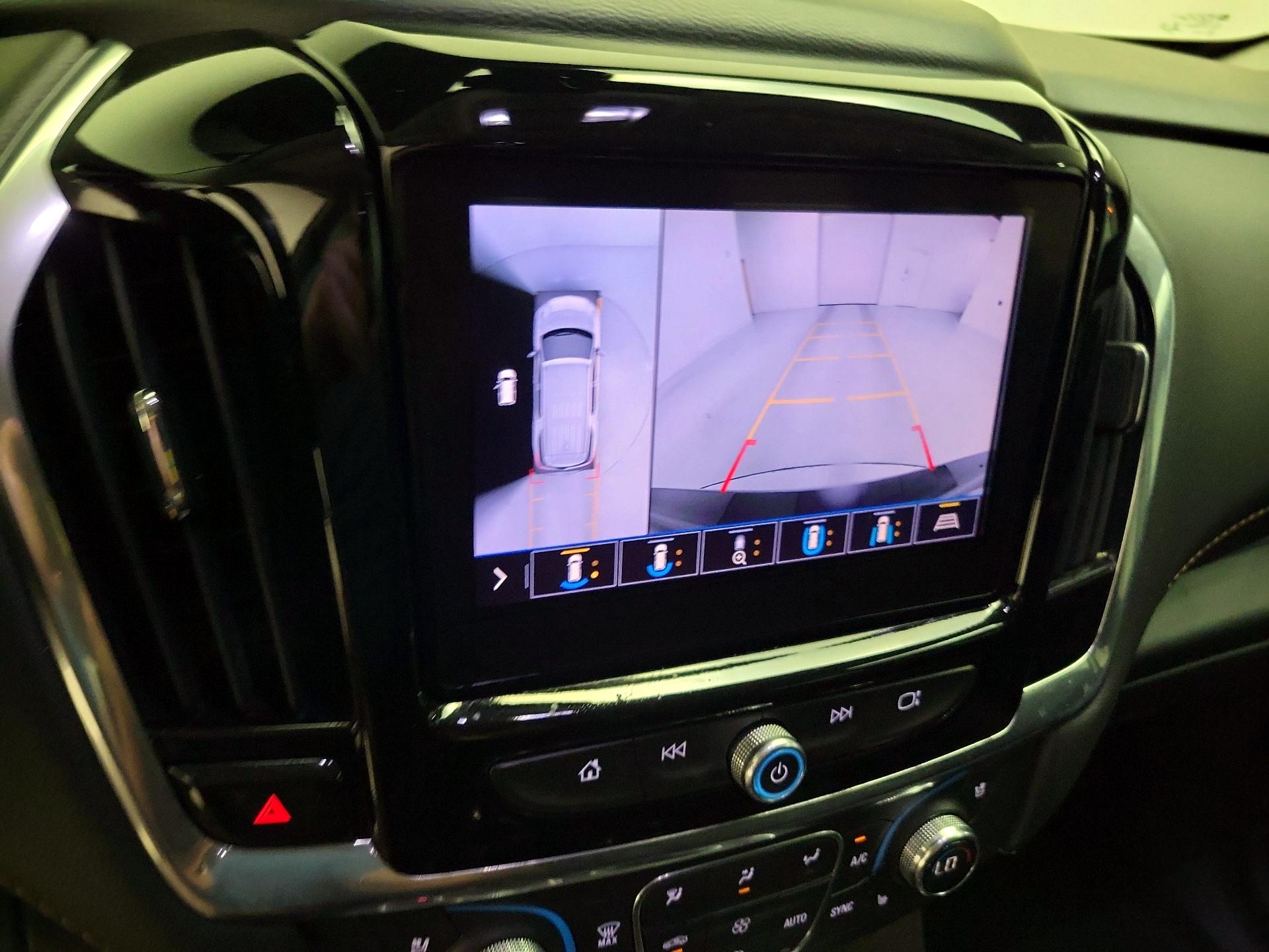 Thumbnail: 2020 Chevrolet Traverse - 15