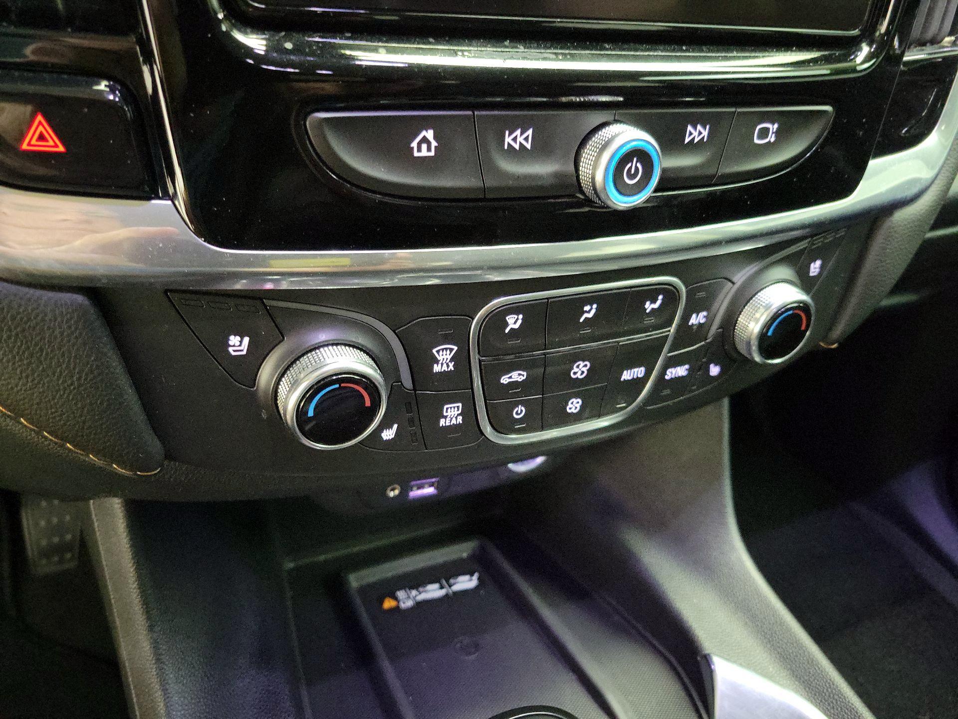 Thumbnail: 2020 Chevrolet Traverse - 17