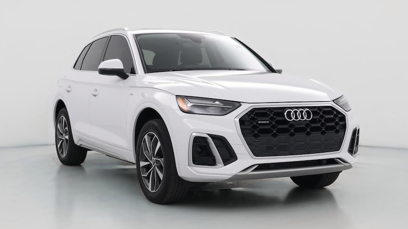 2022 Audi Q5 e Premium Plus Hero Image