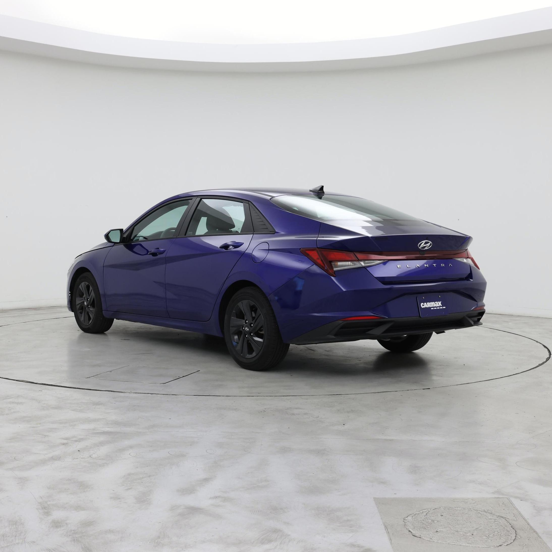 Thumbnail: 2023 Hyundai Elantra - 2