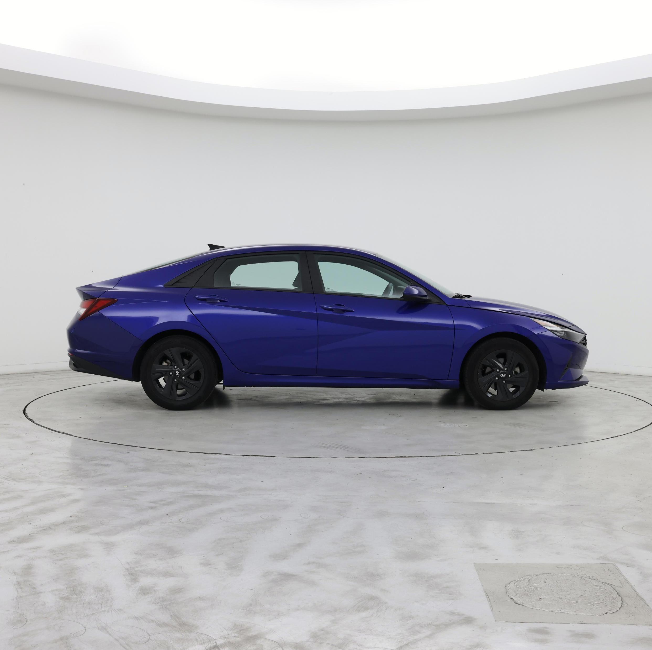Thumbnail: 2023 Hyundai Elantra - 7