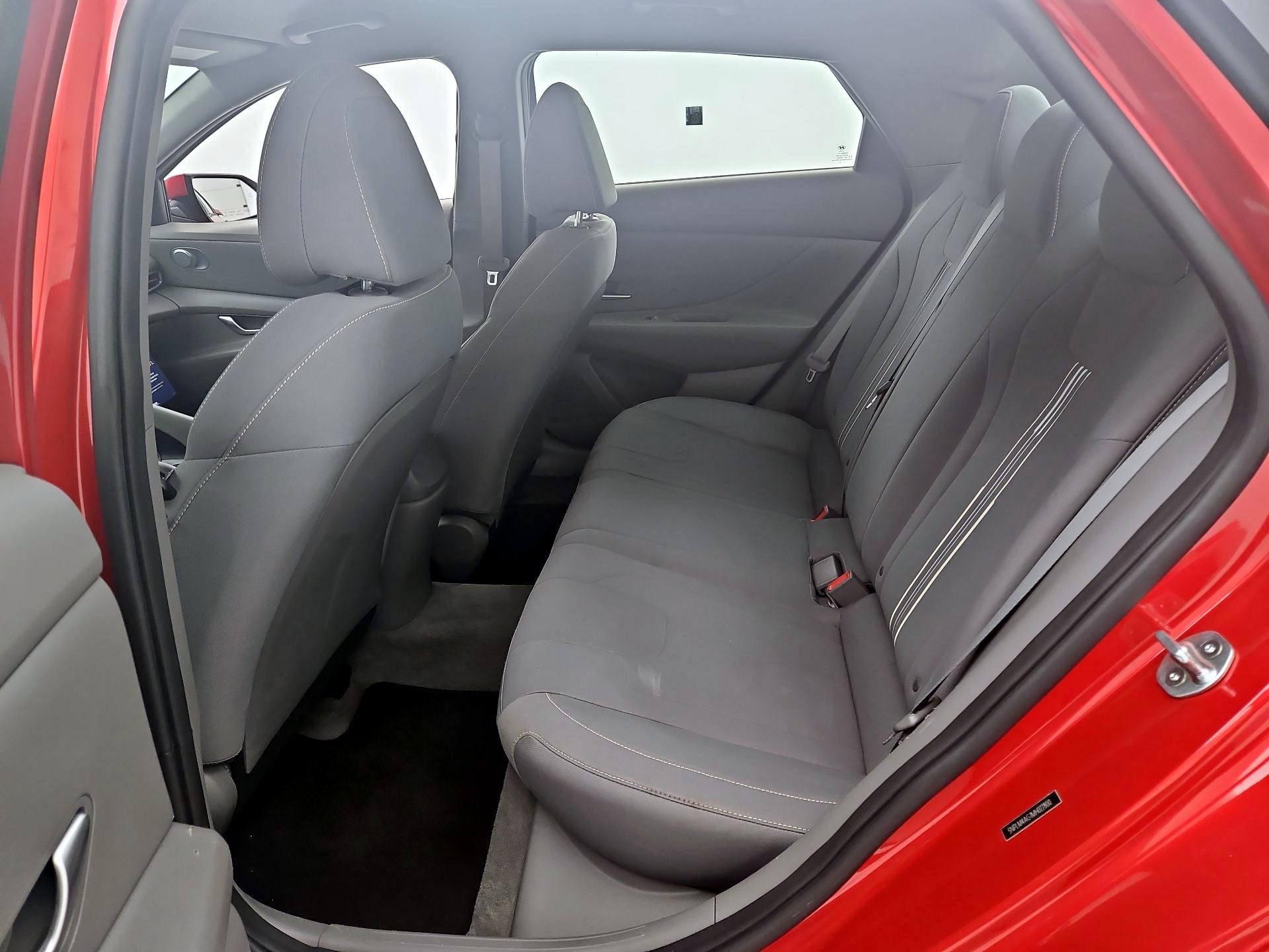 Thumbnail: 2021 Hyundai Elantra - 19