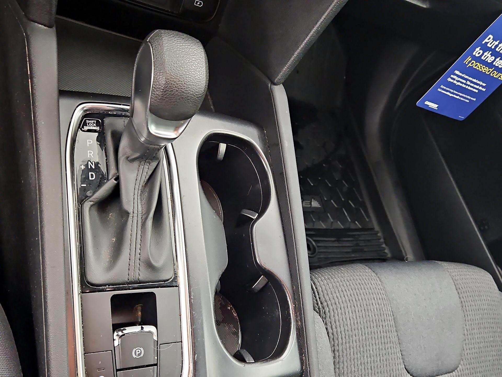 Thumbnail: 2019 Hyundai Santa Fe - 17