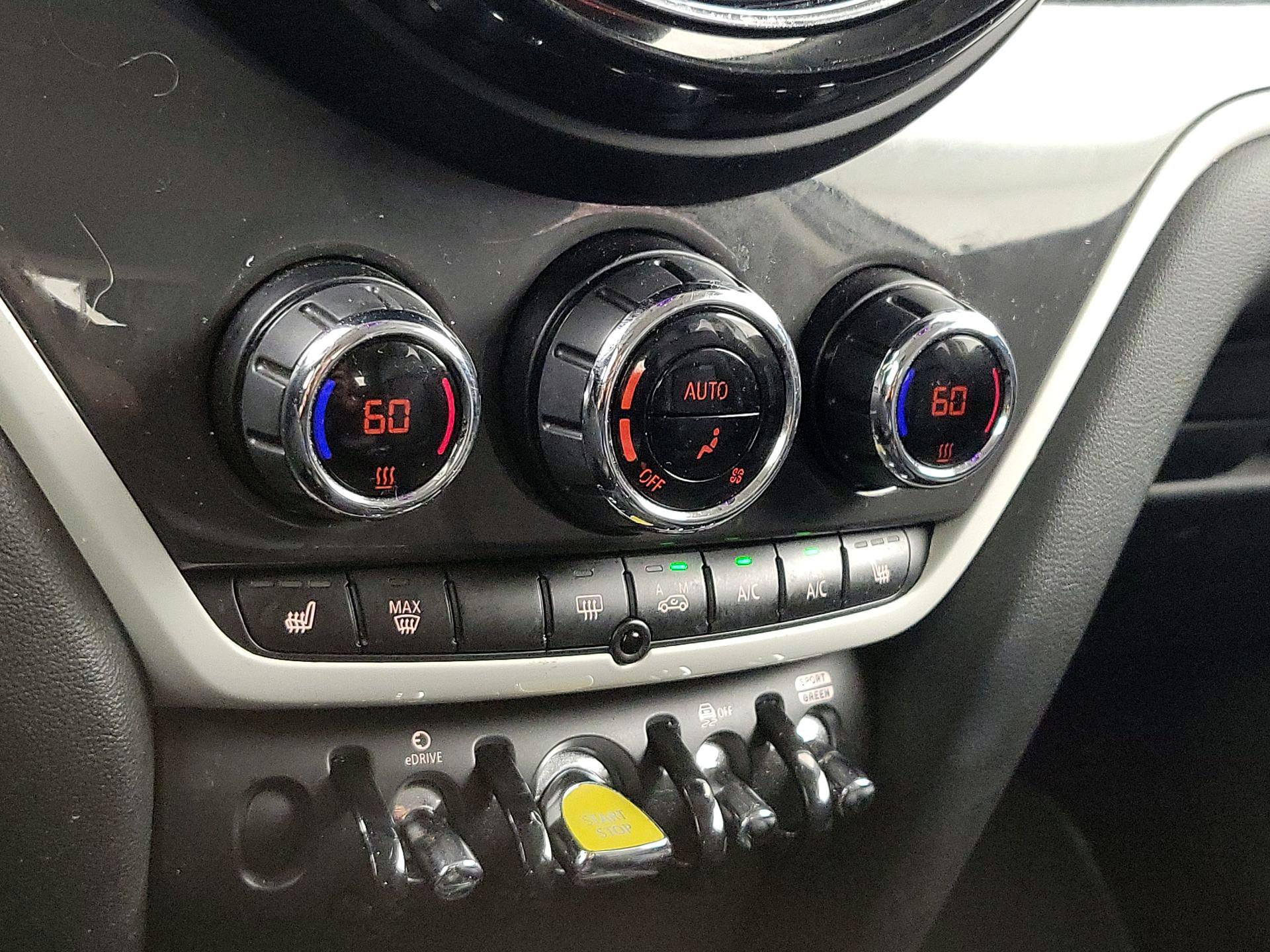 Thumbnail: 2018 MINI Cooper Countryman - 16