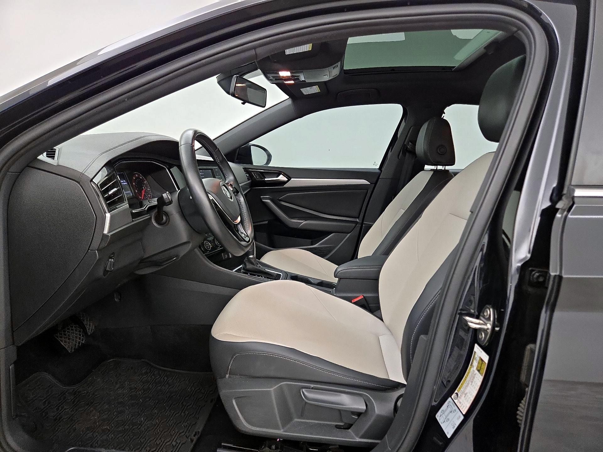 Thumbnail: 2019 Volkswagen Jetta - 11