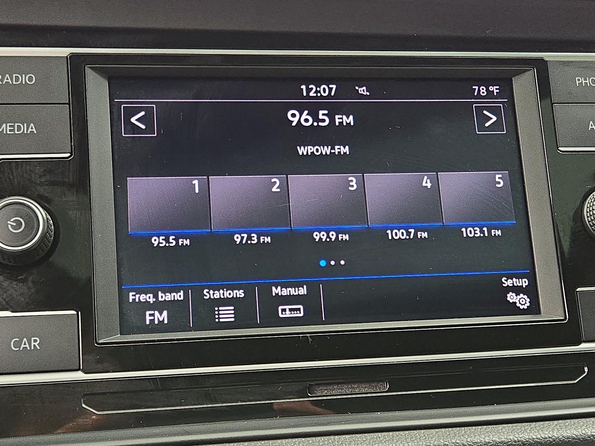 Thumbnail: 2019 Volkswagen Jetta - 15