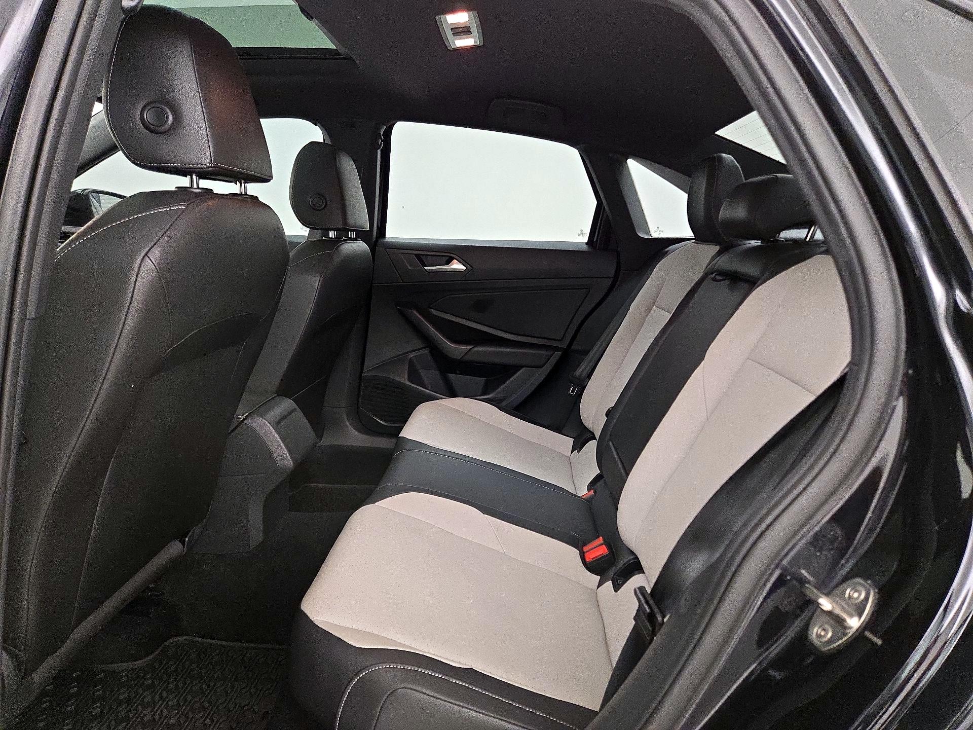Thumbnail: 2019 Volkswagen Jetta - 20