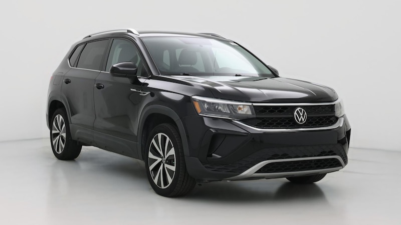 2022 Volkswagen Taos SE Hero Image