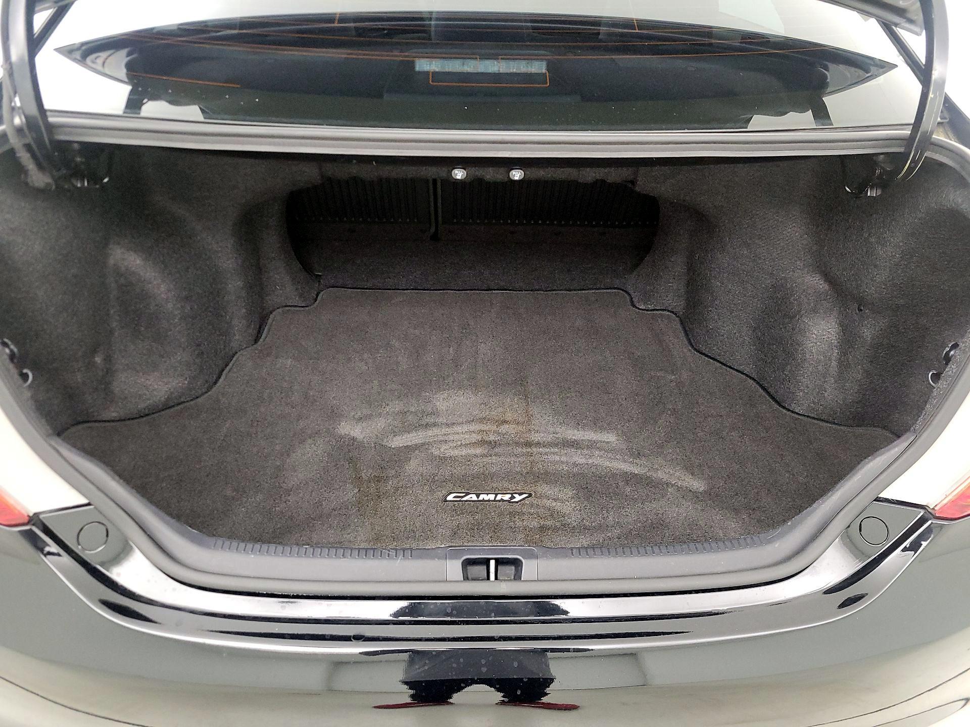 Thumbnail: 2014 Toyota Camry - 20