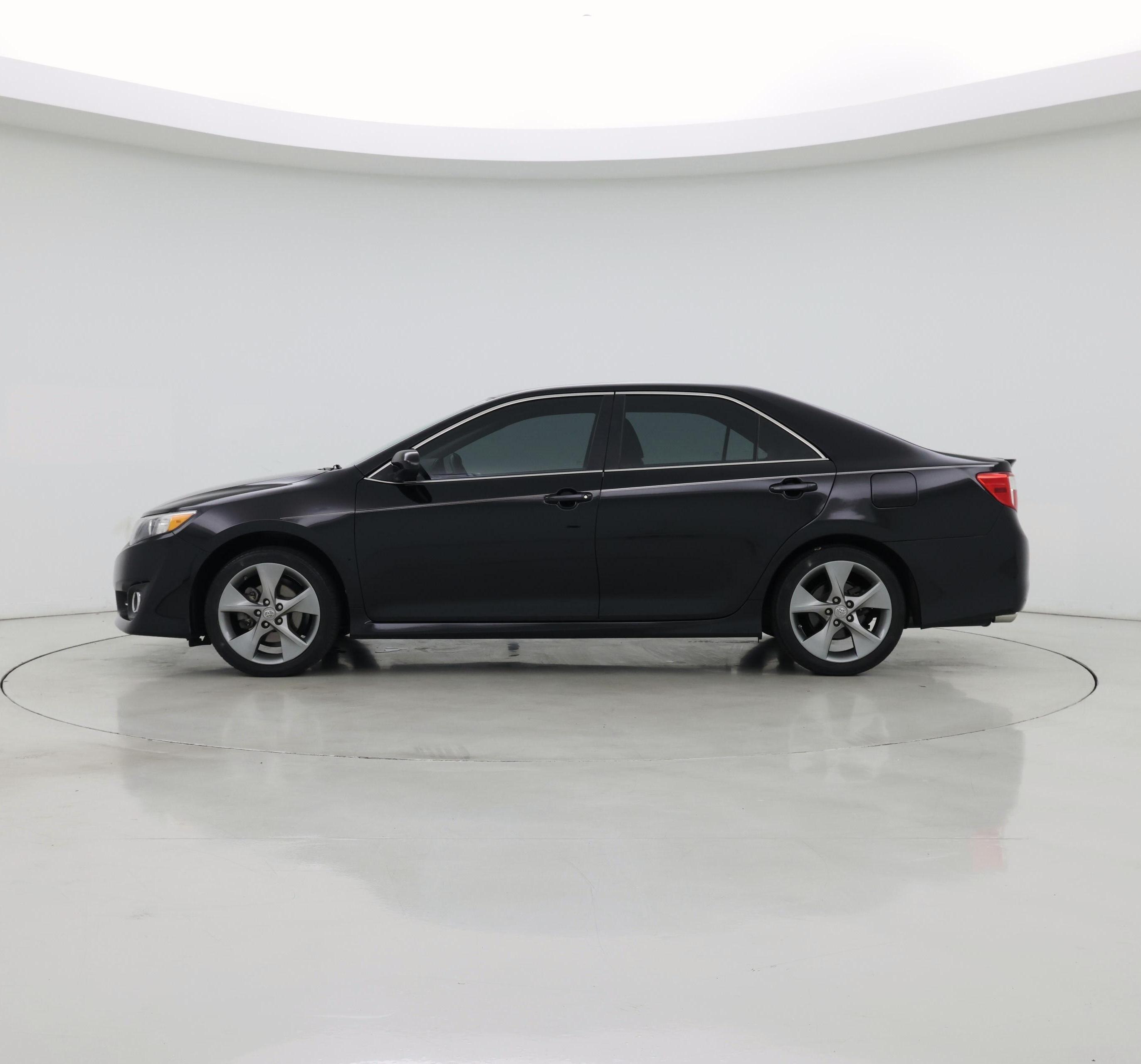 Thumbnail: 2014 Toyota Camry - 3
