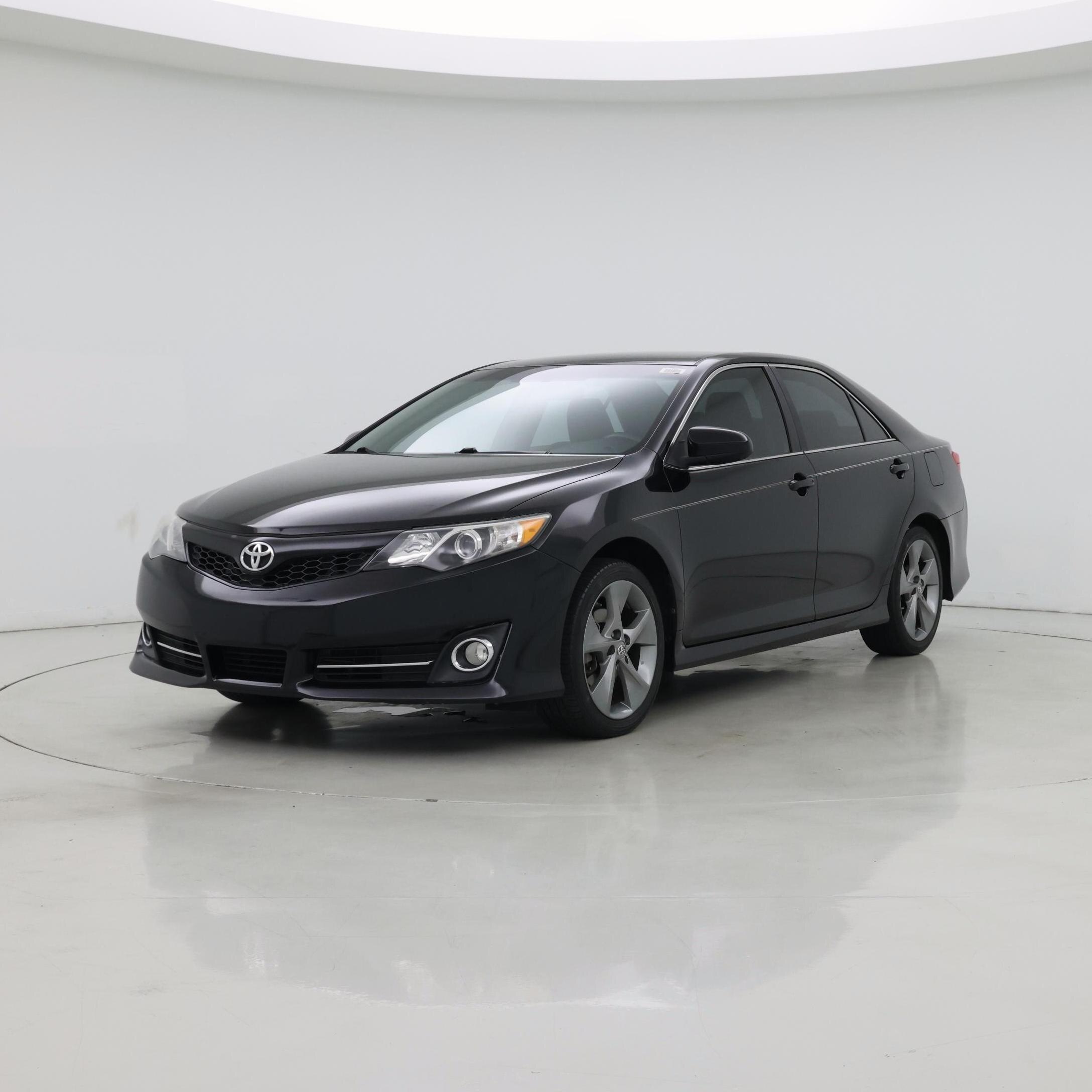 Thumbnail: 2014 Toyota Camry - 4