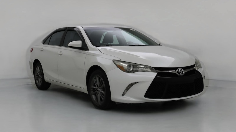2017 Toyota Camry SE Hero Image