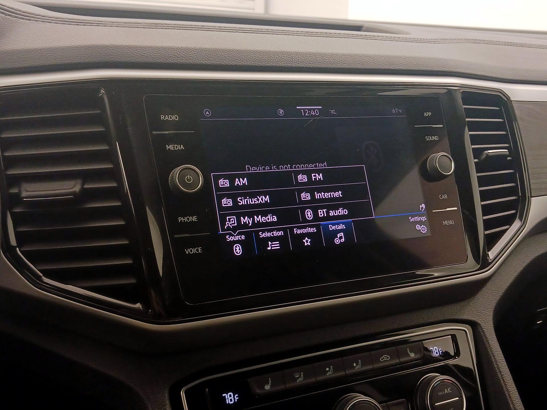 Thumbnail: 2022 Volkswagen Atlas - 15