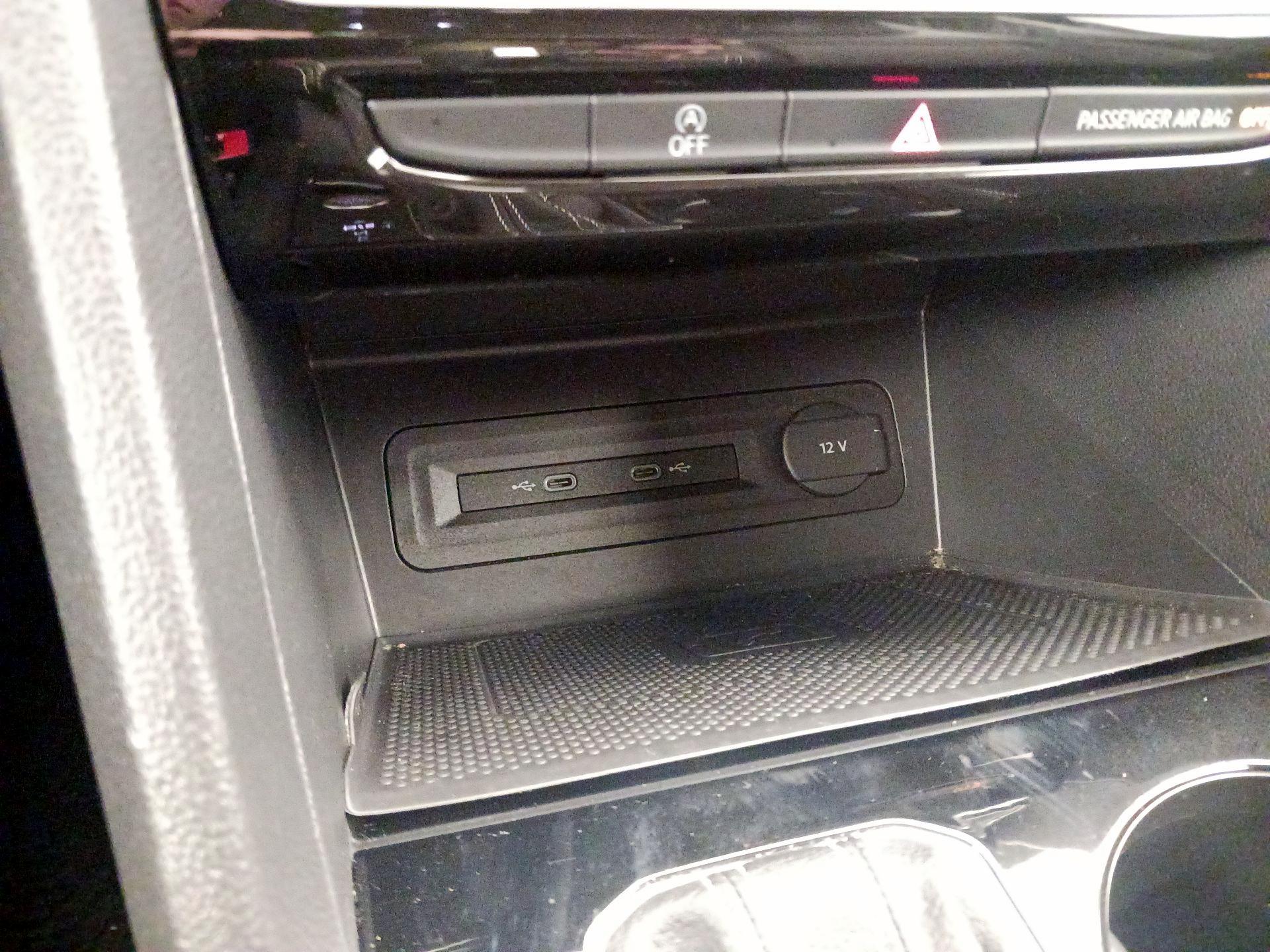 Thumbnail: 2022 Volkswagen Atlas - 18